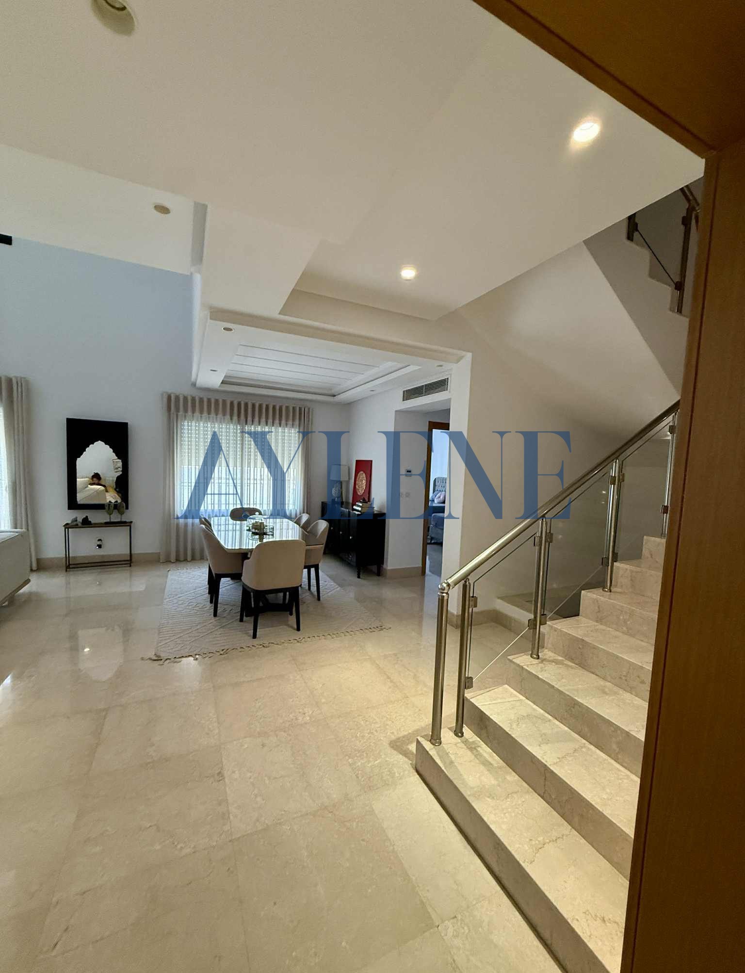 Ain Zaghouan Jardins de Carthage Location Appart. 4 pices Duplex s4 avec chambre de service