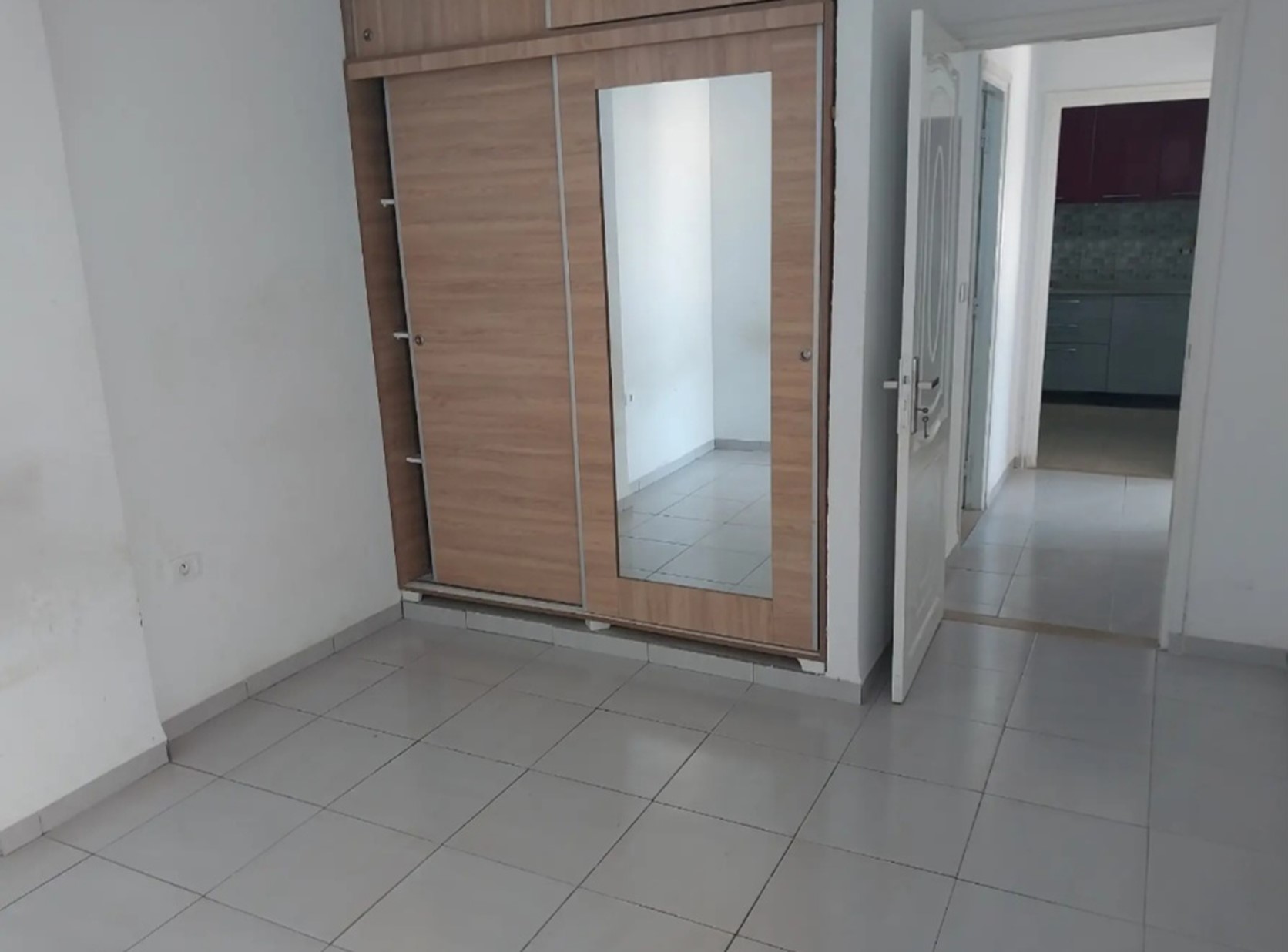 Raoued Cite Ennkhilet Location Appart. 2 pices Apartment a rue aljawhara