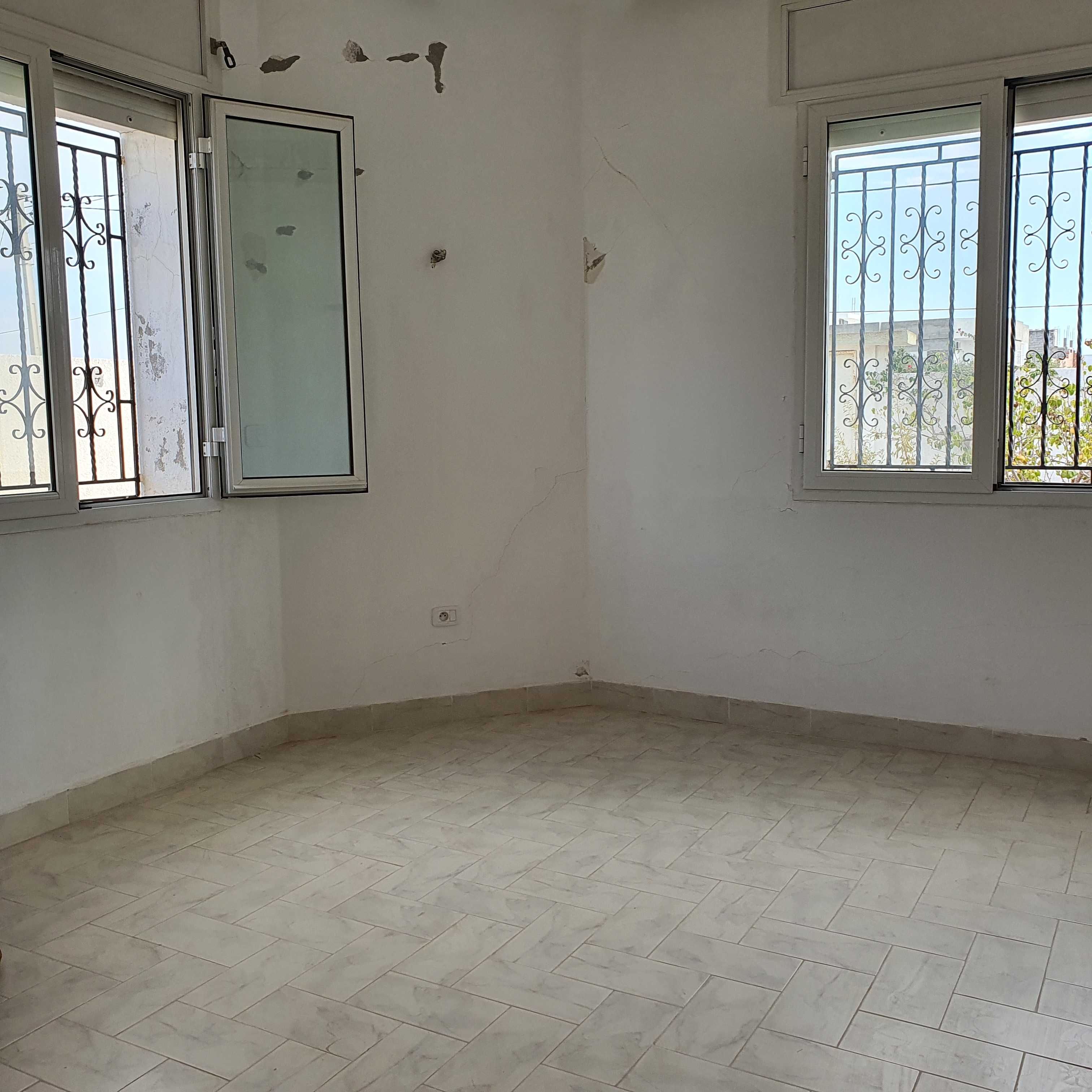 Ksibet El Mediouni Cite Ezzayatine Location Appart. 2 pices Petite villa  ksibet el mdiouni