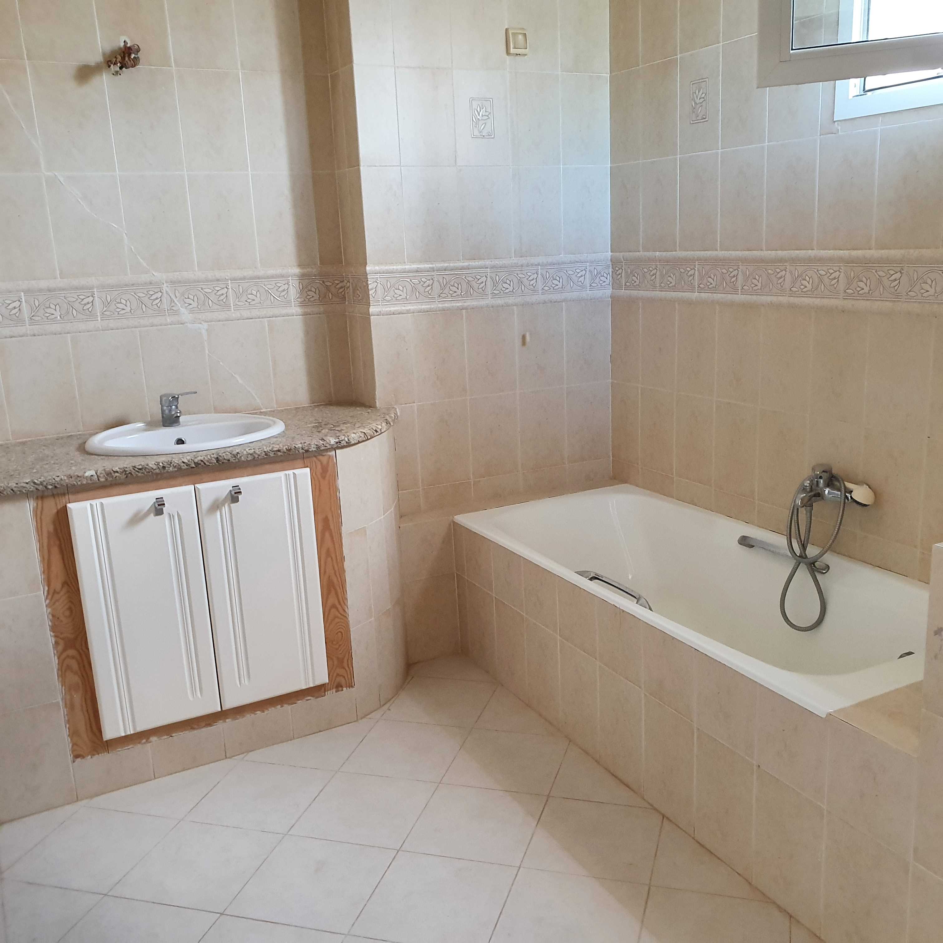 Ksibet El Mediouni Cite Ezzayatine Location Appart. 2 pices Petite villa  ksibet el mdiouni