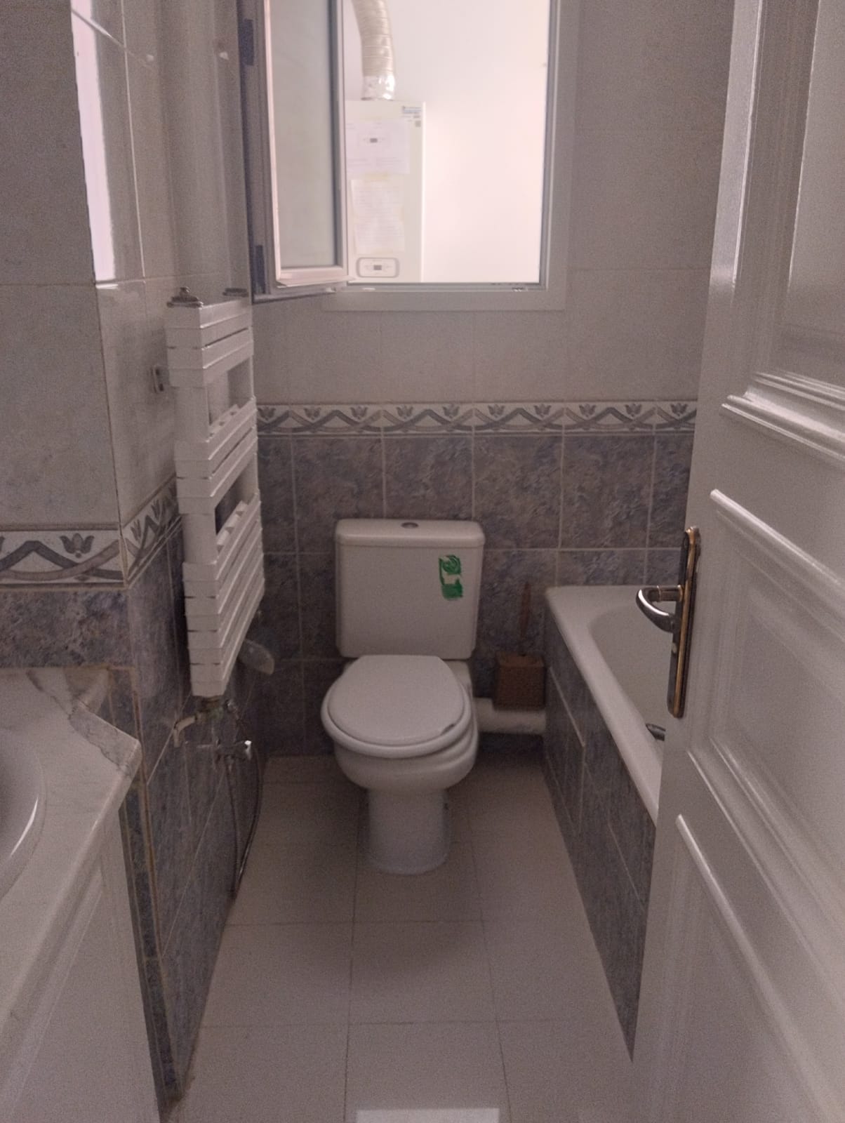Ariana Ville Cite Ennasr 2 Location Appart. 2 pices Appartement s2 rez de chausse