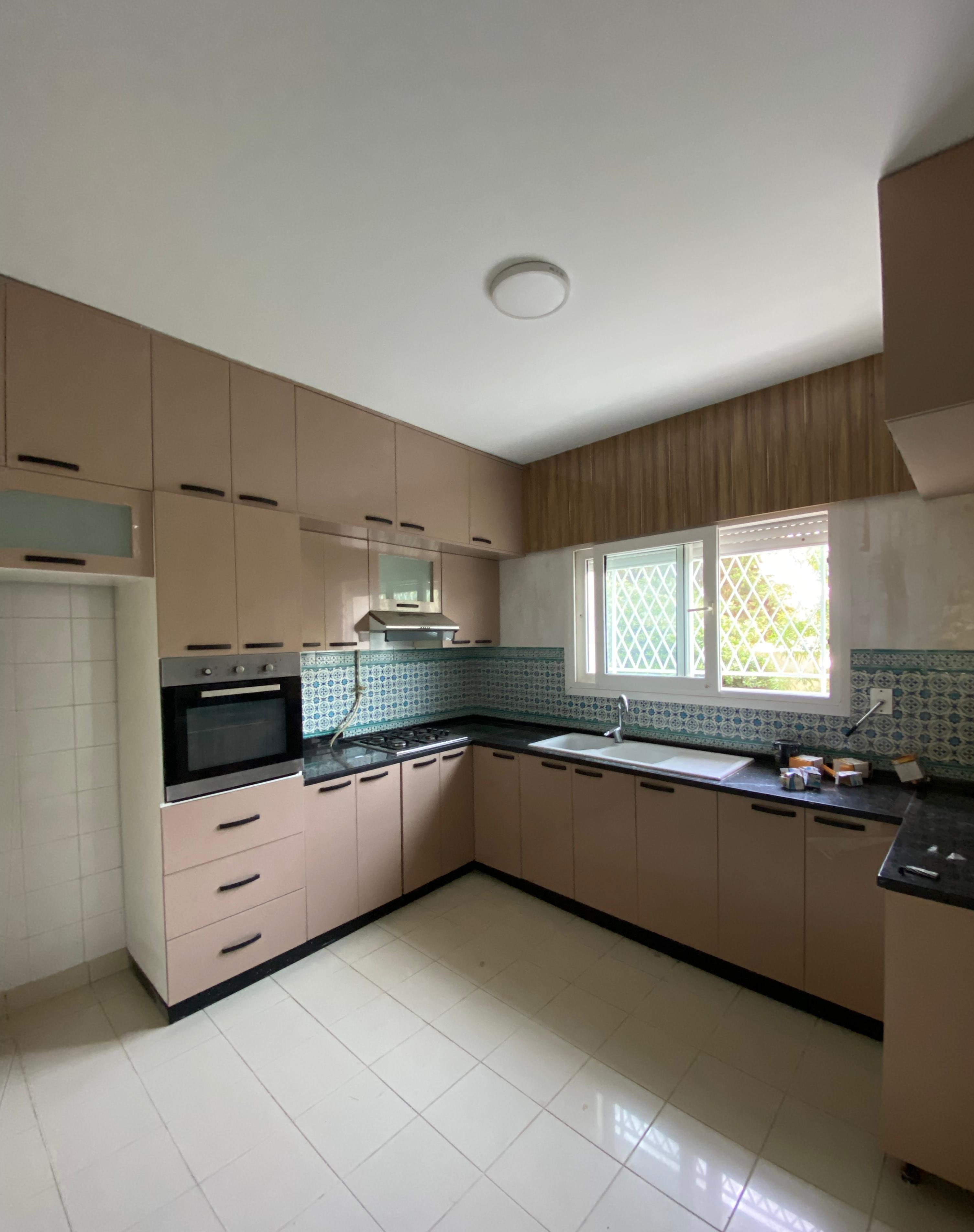 Ariana Ville El Menzah 8 Vente Appart. 4 pices Appartement s3  menzah 8