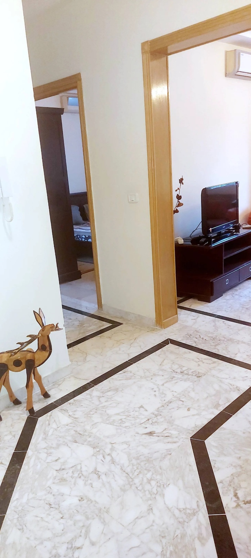Ariana Ville Cite Ennasr 2 Location Appart. 2 pices Particulier l s1 meubl pour tranger  l'an