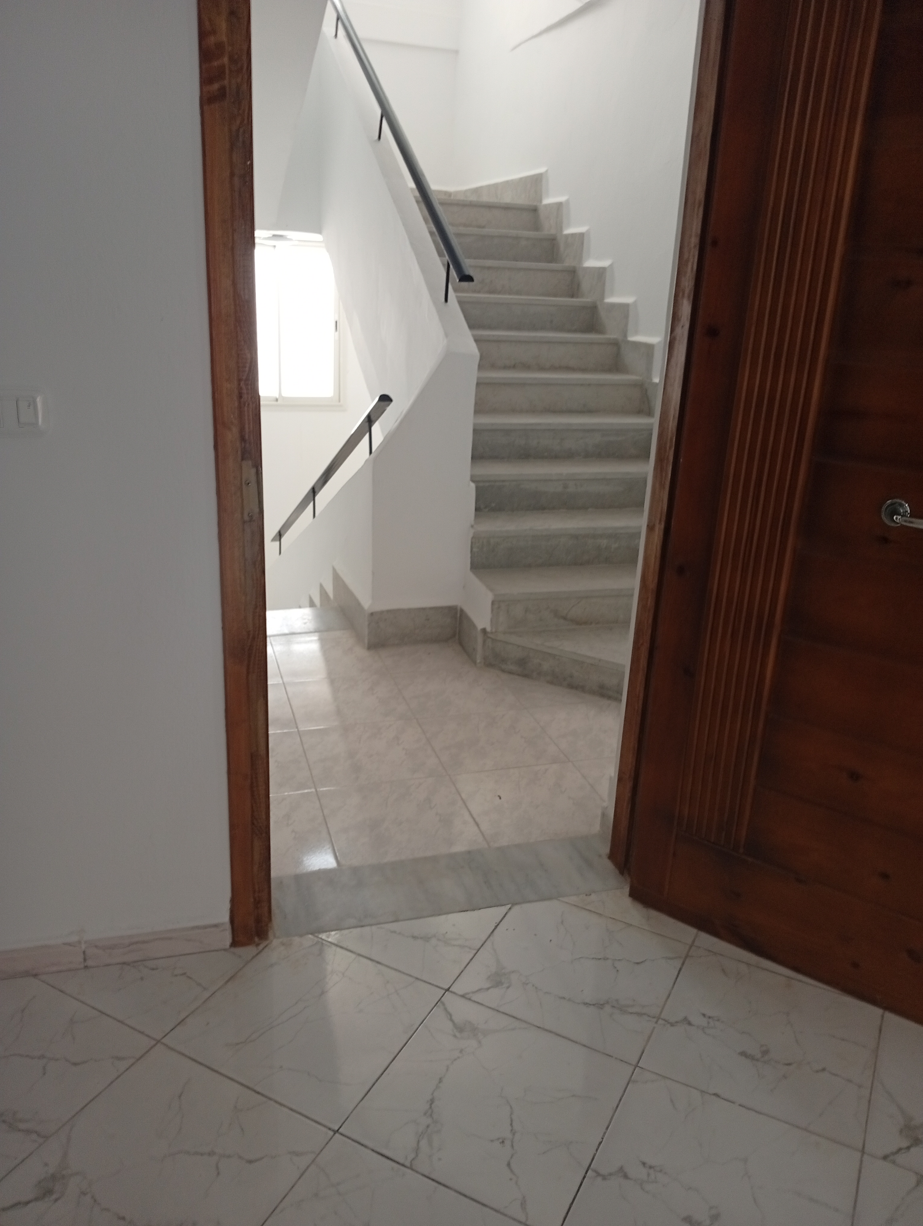 Ain Zaghouan Ain Zaghouan Location Appart. 3 pices Appartement s2 neuf avec terrasse
