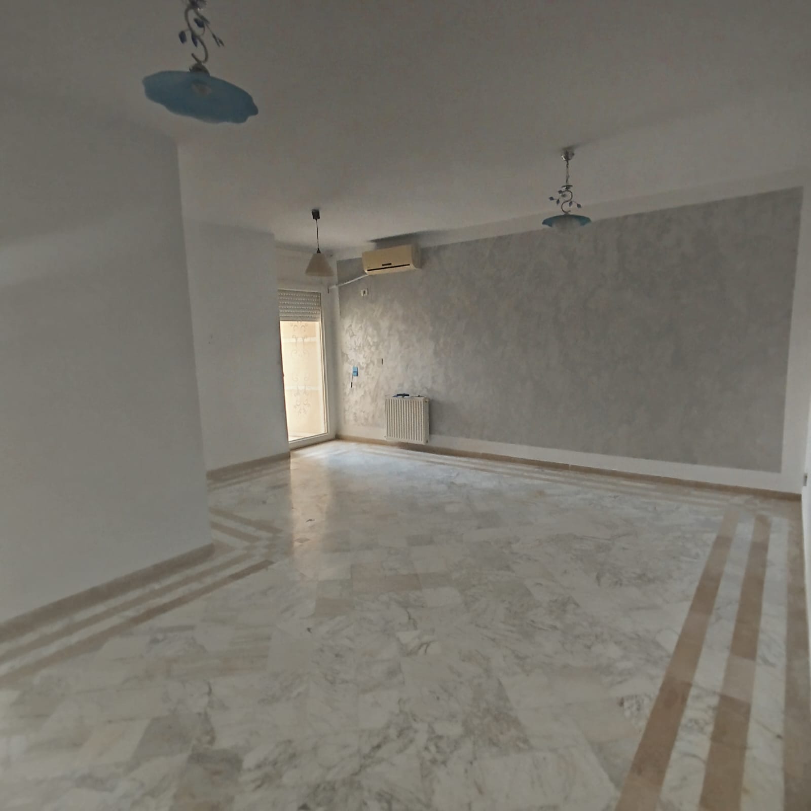Cite El Khadra Zone urbaine nord Location Appart. 3 pices Magnifique appartement s2 au centre urbain nord