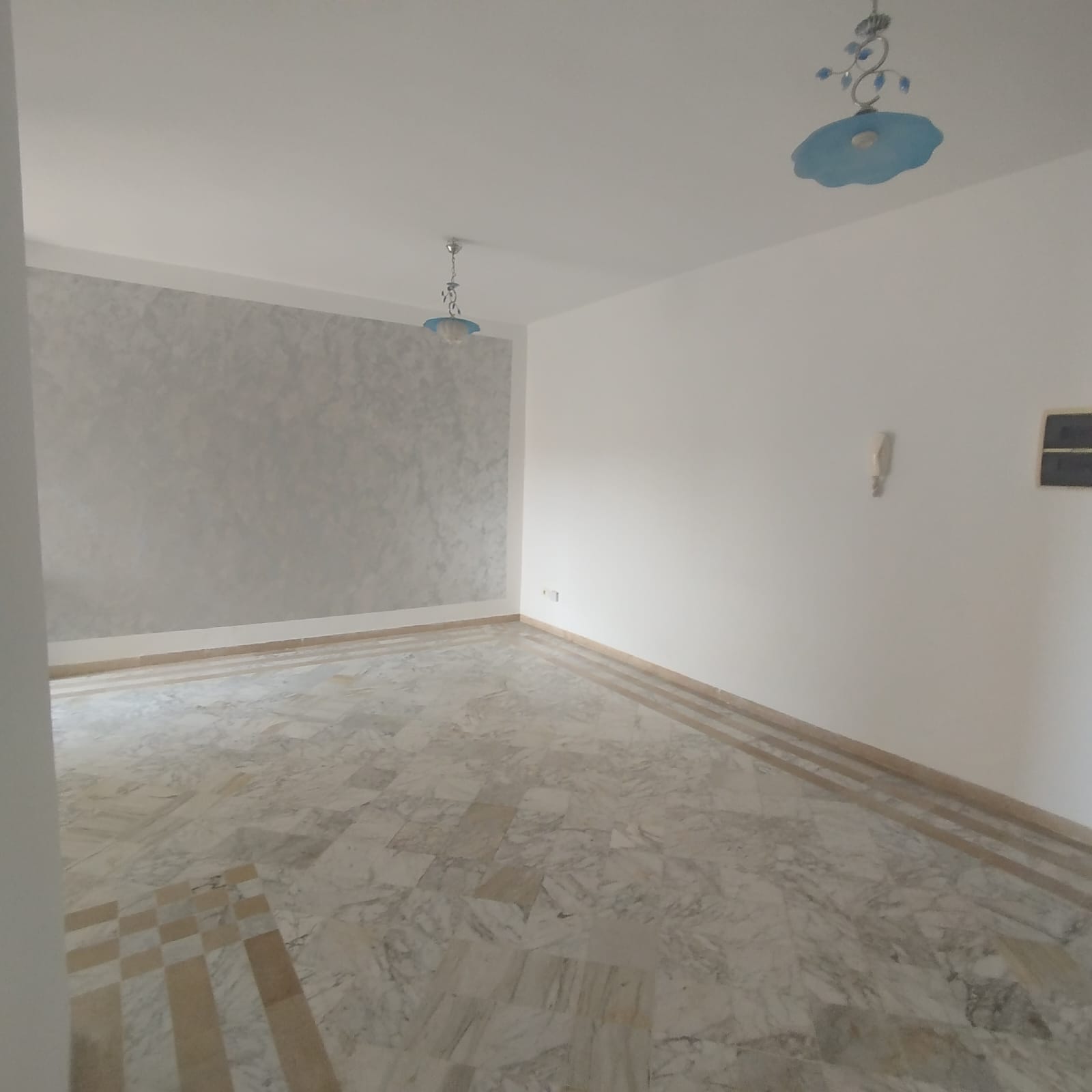 Cite El Khadra Zone urbaine nord Location Appart. 3 pices Magnifique appartement s2 au centre urbain nord