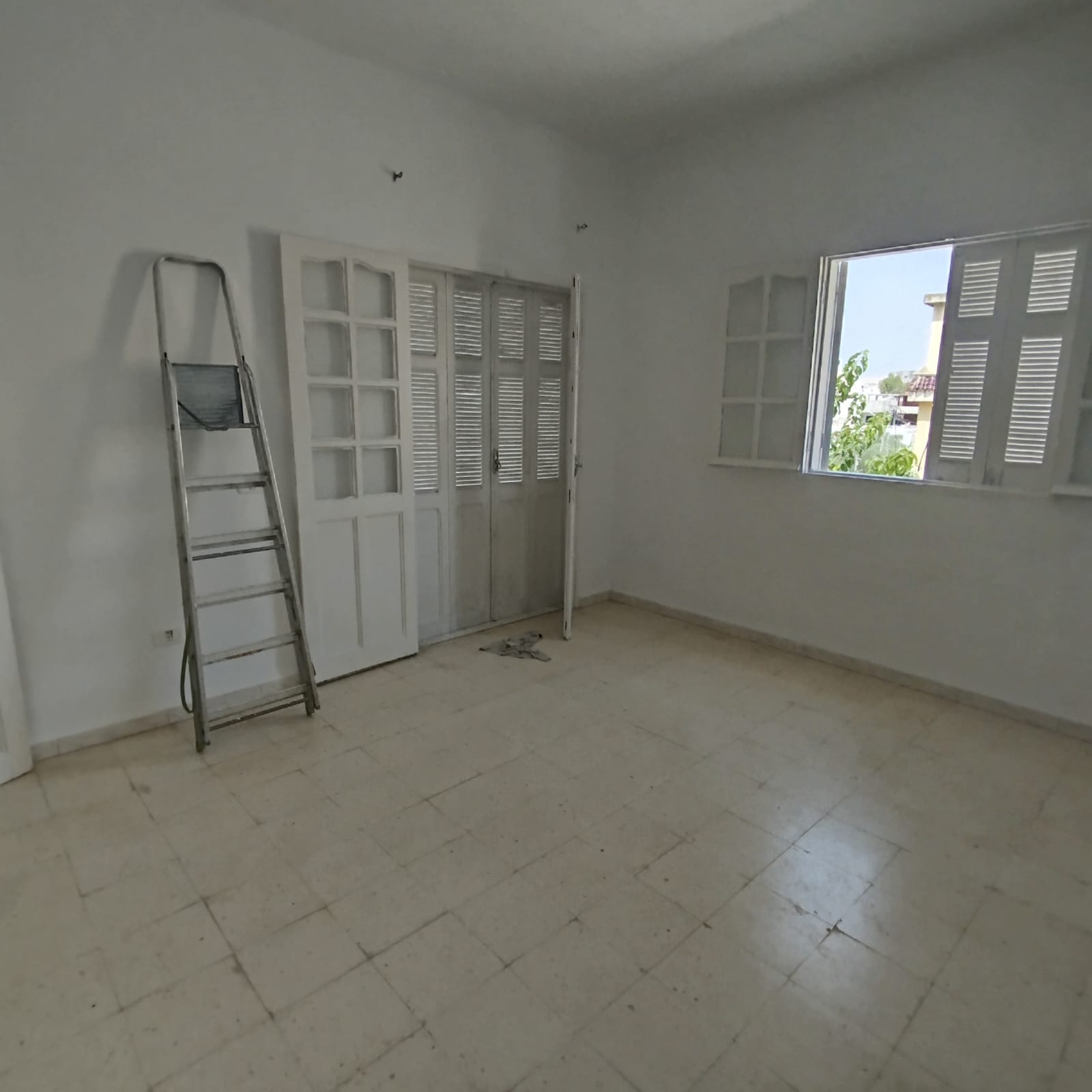 El Omrane Superieur Rommana Location Appart. 4 pices Un spacieux 2me tage de villa s3  rommana2