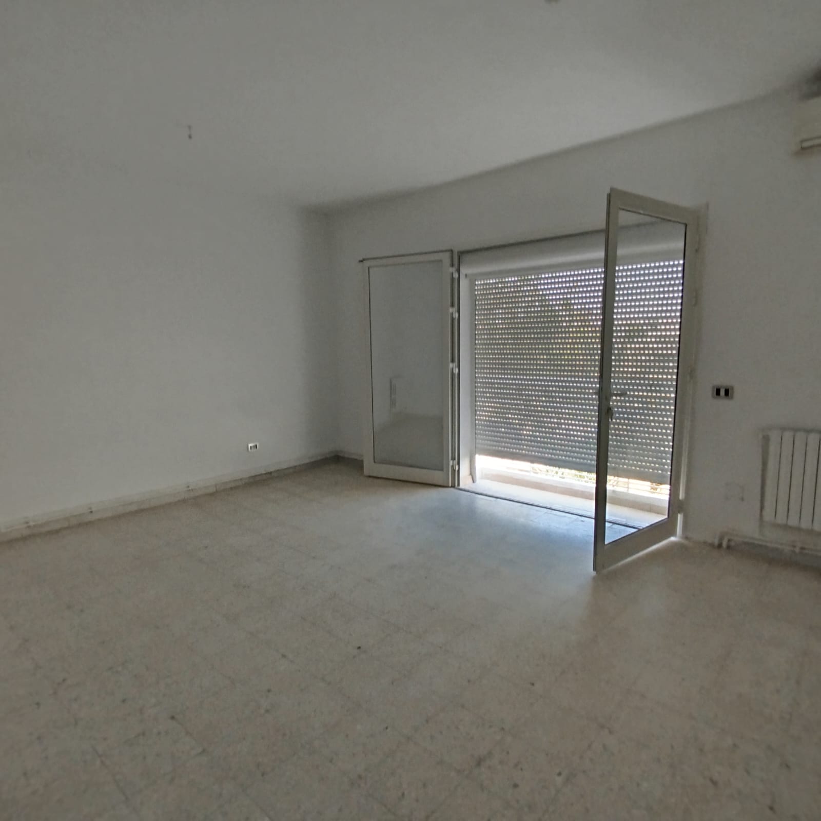 El Menzah El Manar 1 Location Appart. 3 pices Spacieux et lumineux appartement s2  manar1