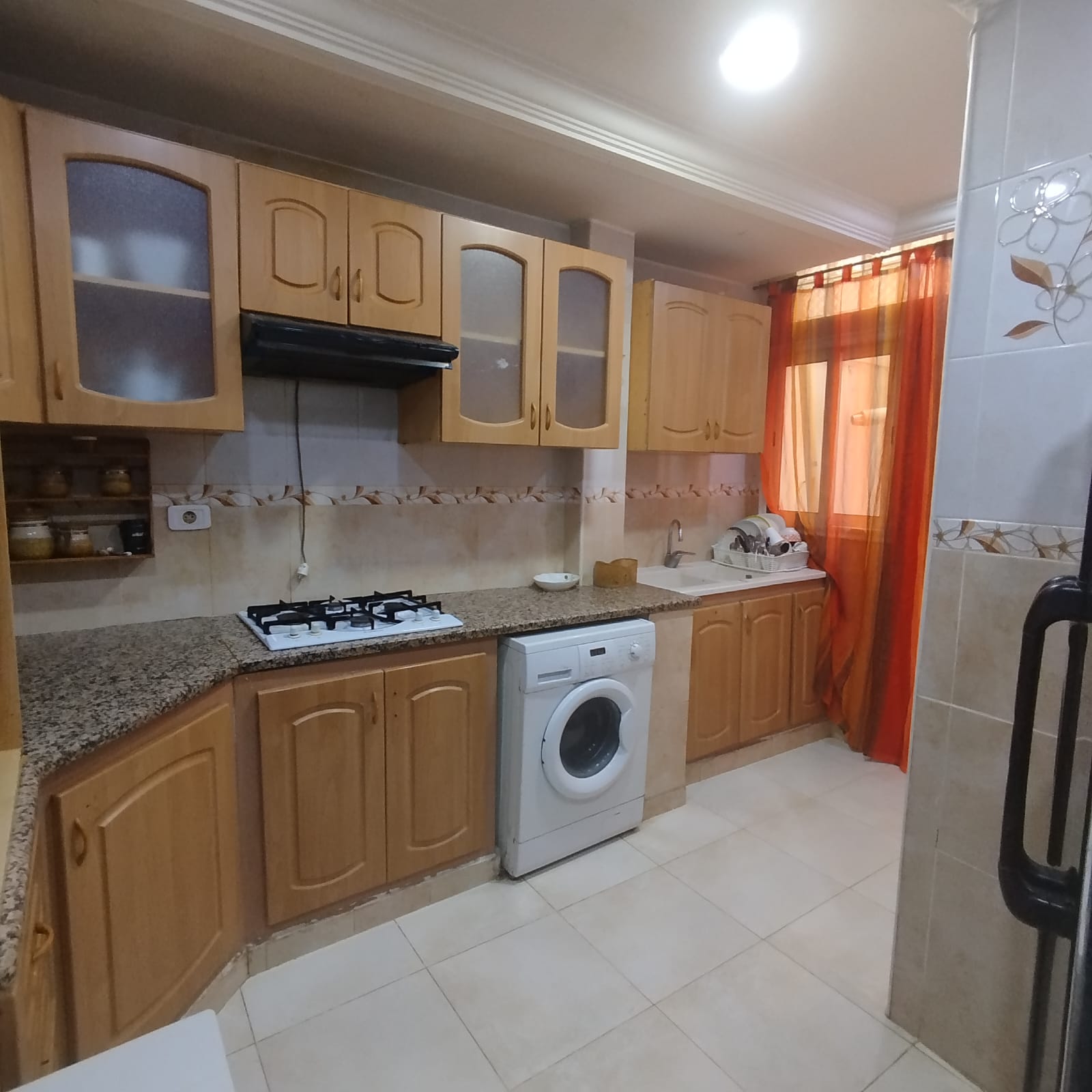 Ariana Ville El Menzah 8 Location Appart. 3 pices Rdc de villa s2 meubl  ariana suprieure