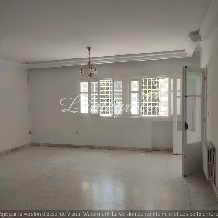 El Menzah El Manar 2 Location Appart. 5 pices+ Vaste s4 prs colise soula