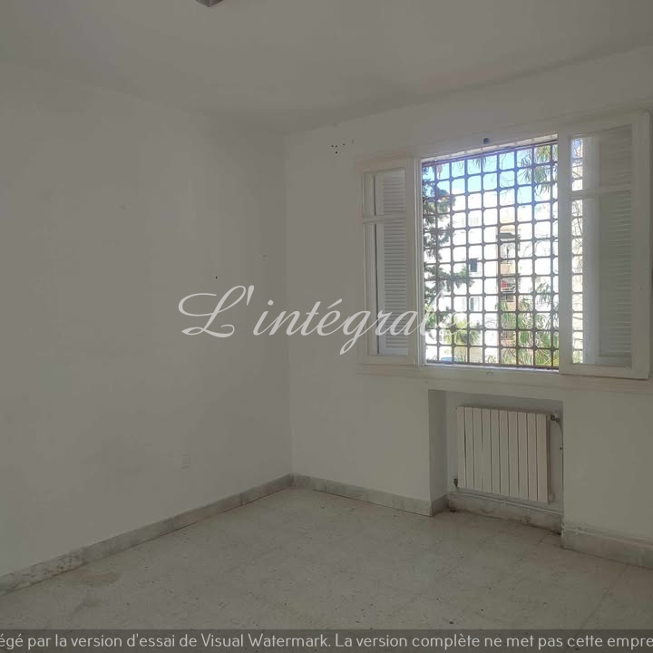 El Menzah El Manar 2 Location Appart. 5 pices+ Vaste s4 prs colise soula