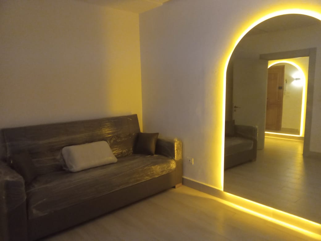Mnihla Jardins d'el Menzah Vente Appart. 1 pice Jardin menzah2 vnt s0 50m2 ppss