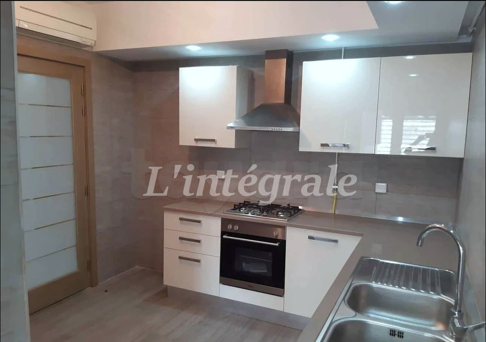 Ariana Ville Cite Ennasr 2 Location Appart. 3 pices Pour jeune couple s2 de haut standing