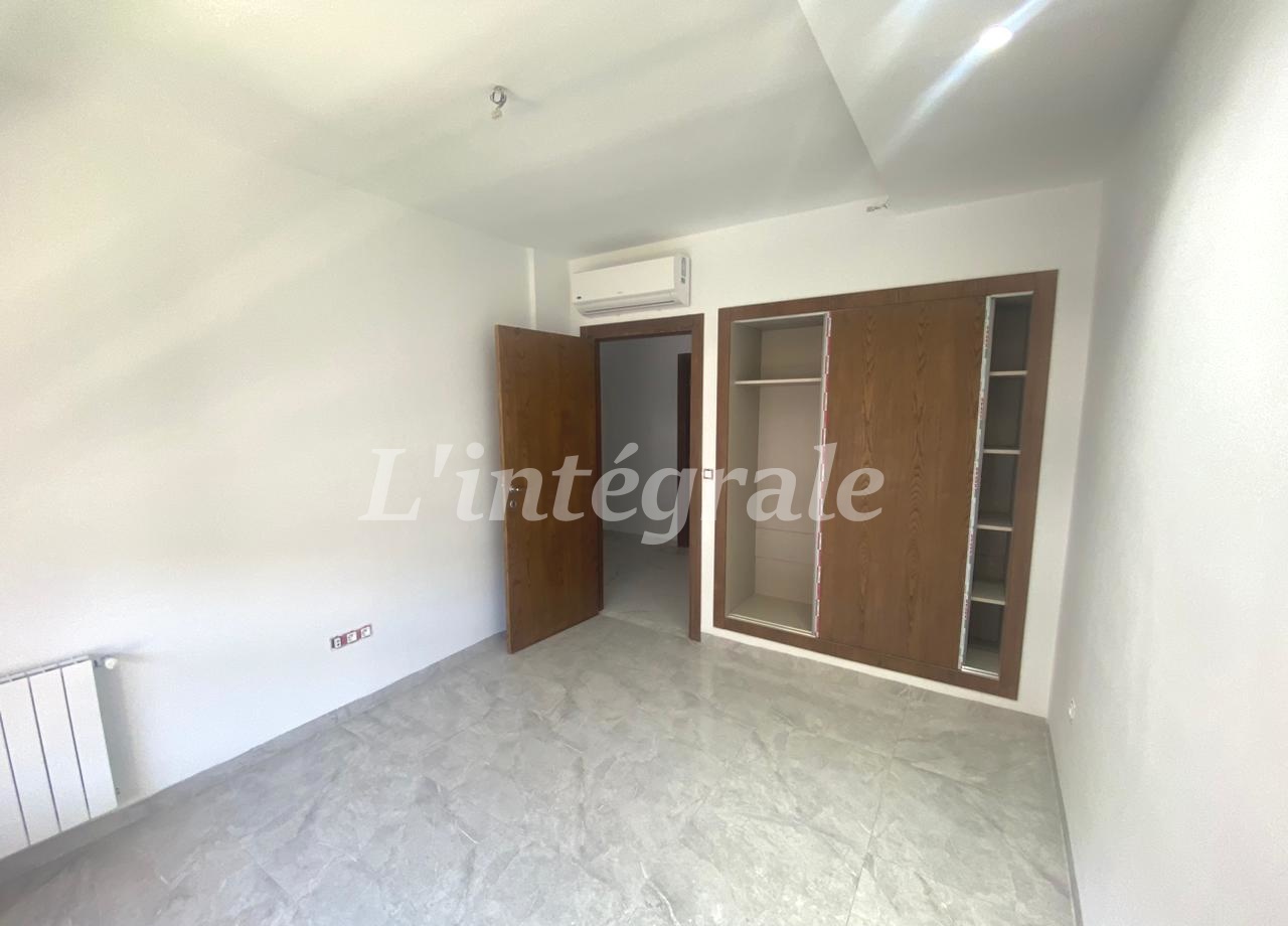 La Soukra La Soukra Location Appart. 3 pices S2 jamais habit  pour jeune couple