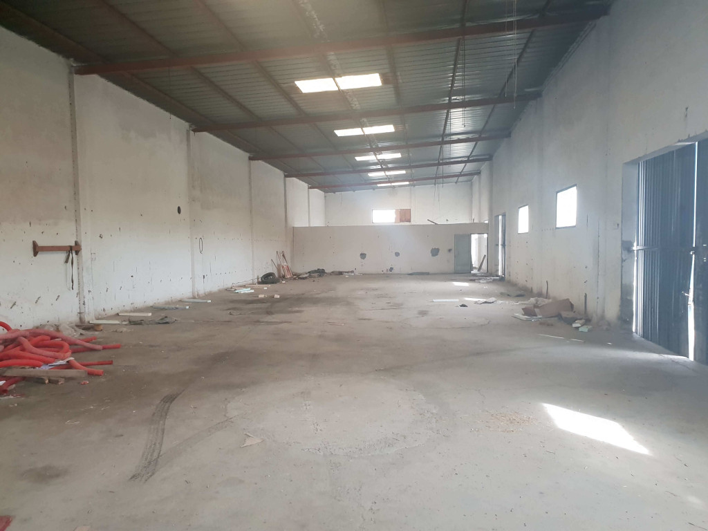 Fouchana Naassen Bureaux & Commerces Surfaces Dpt 500 m  naassen route khlidia