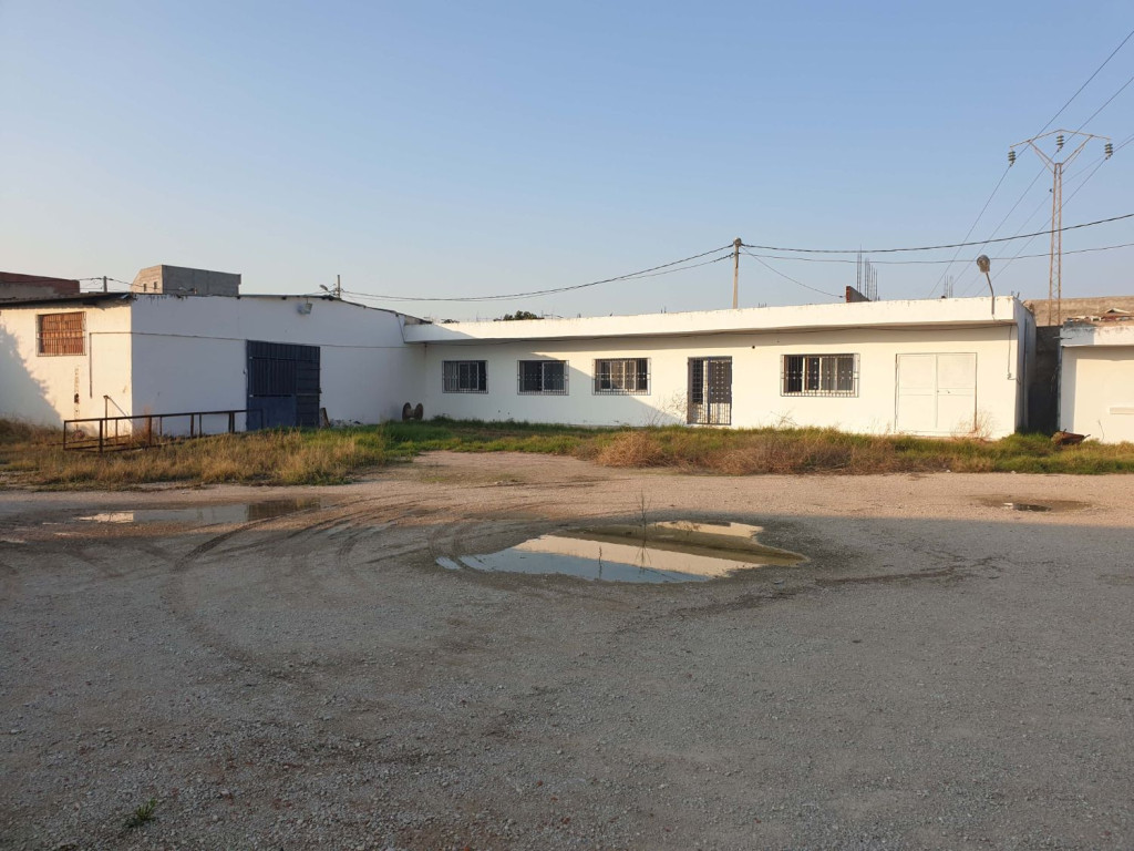 Fouchana Naassen Bureaux & Commerces Surfaces Dpt 500 m  naassen route khlidia