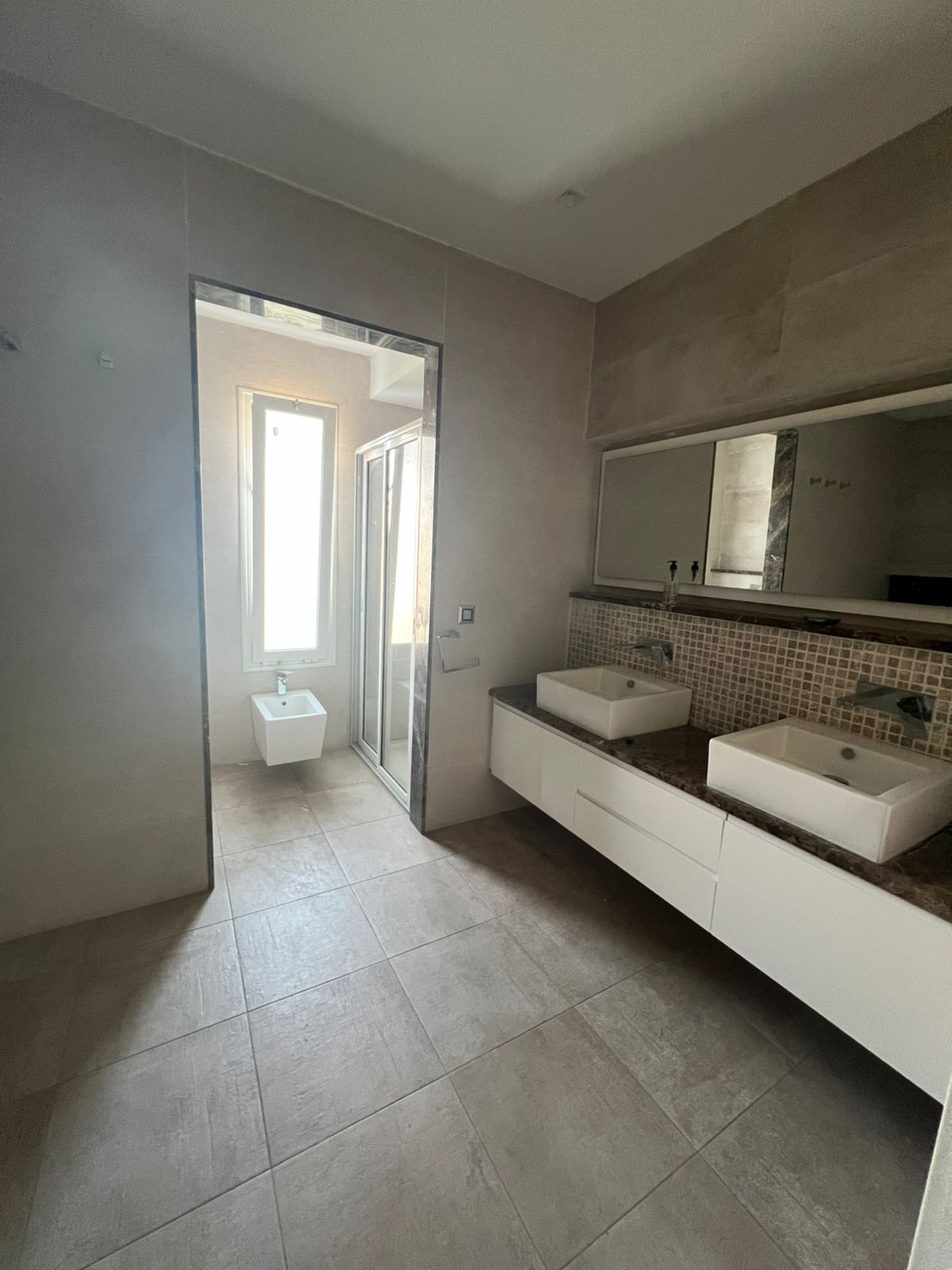 La Marsa Berge Du Lac Location Maisons Etage de villa haut standing au lac 2 h3
