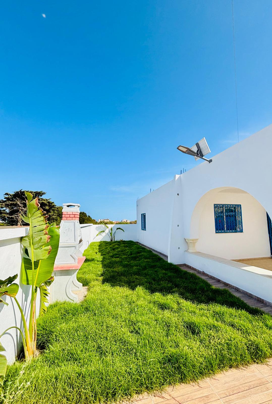Kelibia Kerkouane Vente Maisons Luxueuse villa avec piscine a plage kerkouane