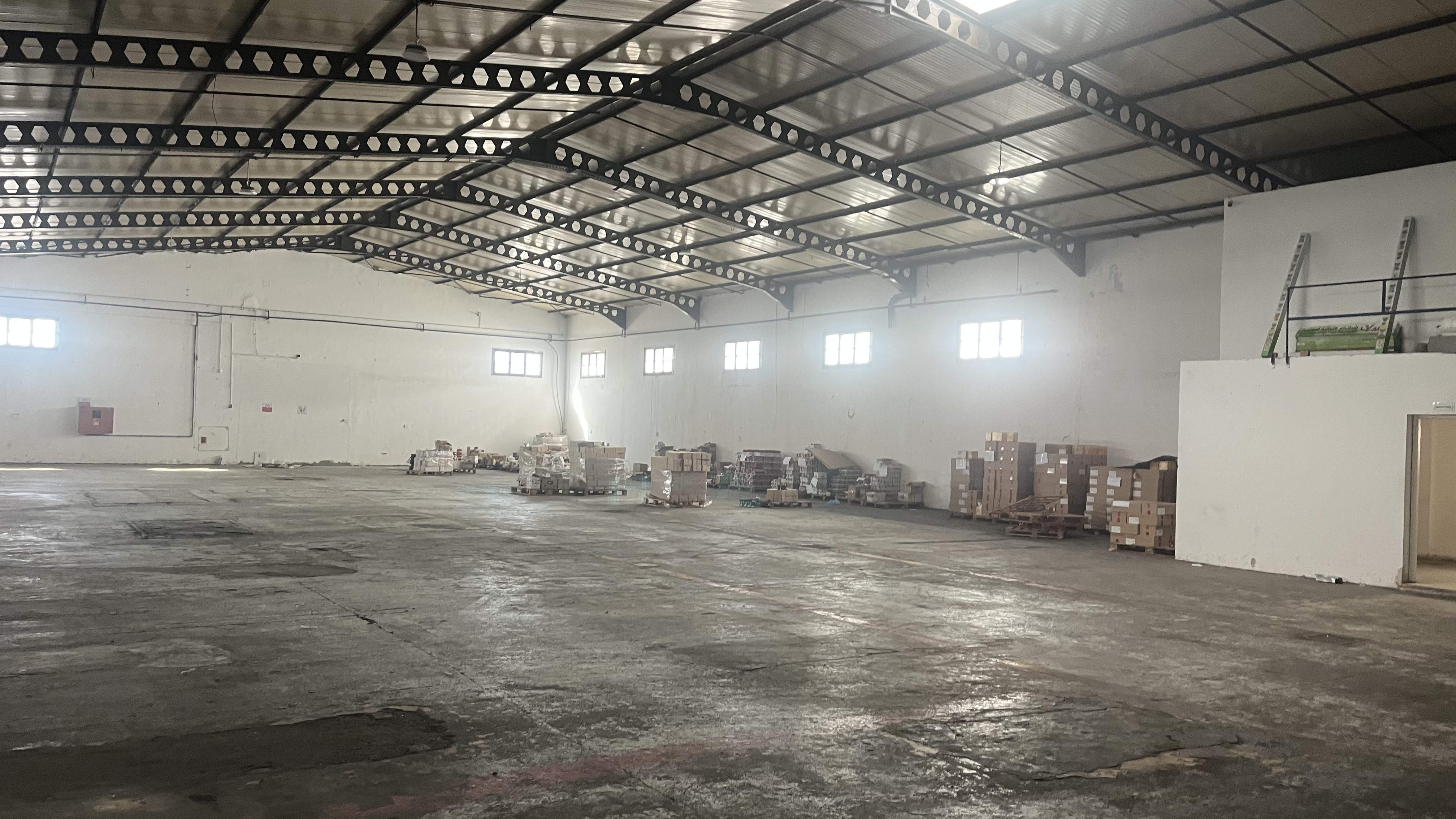 Ben Arous Ben Arous Bureaux & Commerces Autre Bir el kassa local industriel