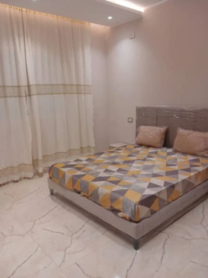 La Soukra Chotrana 3 Location Appart. 4 pices tage de villa vide ou meubl haut standing