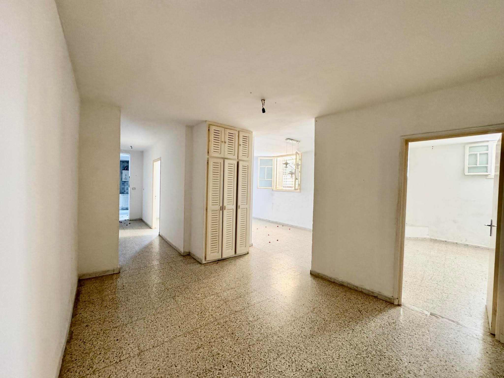 El Menzah El Menzah 9 Location Appart. 4 pices Rdc de villa a menzah 9c 950 d