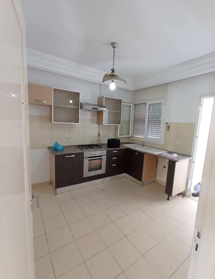 La Soukra La Soukra Location Appart. 4 pices S3 soukra zone hamadi abid