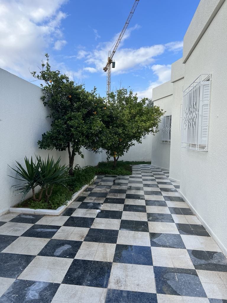 Ariana Ville Riadh Landlous Vente Maisons Nouvelle villa