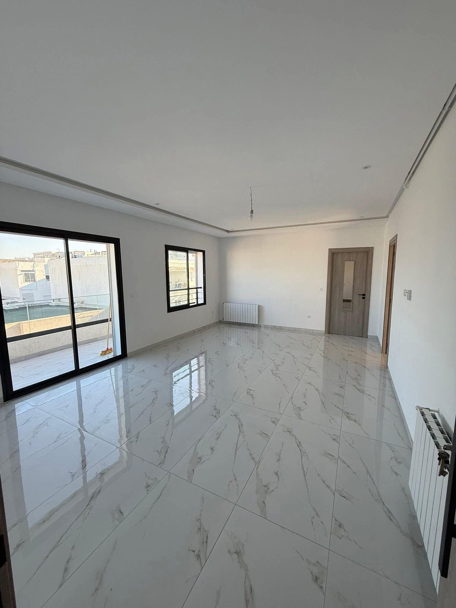 Ariana Ville Cite Ennasr 2 Location Appart. 4 pices S3 1900d jamais habit ennasr 2