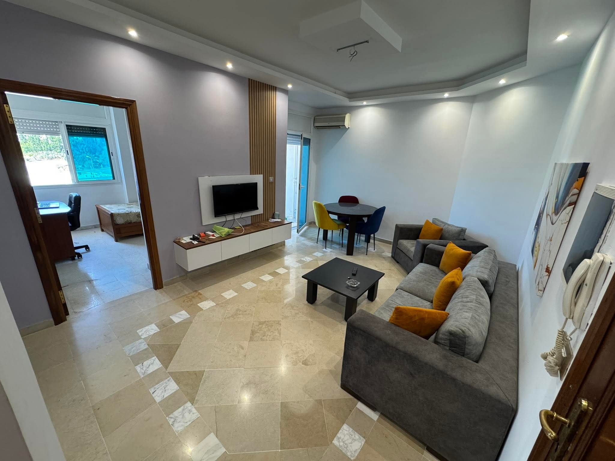 Ariana Ville Cite Ennasr 2 Location Appart. 3 pices S2 meuble 1400d ennasr 2