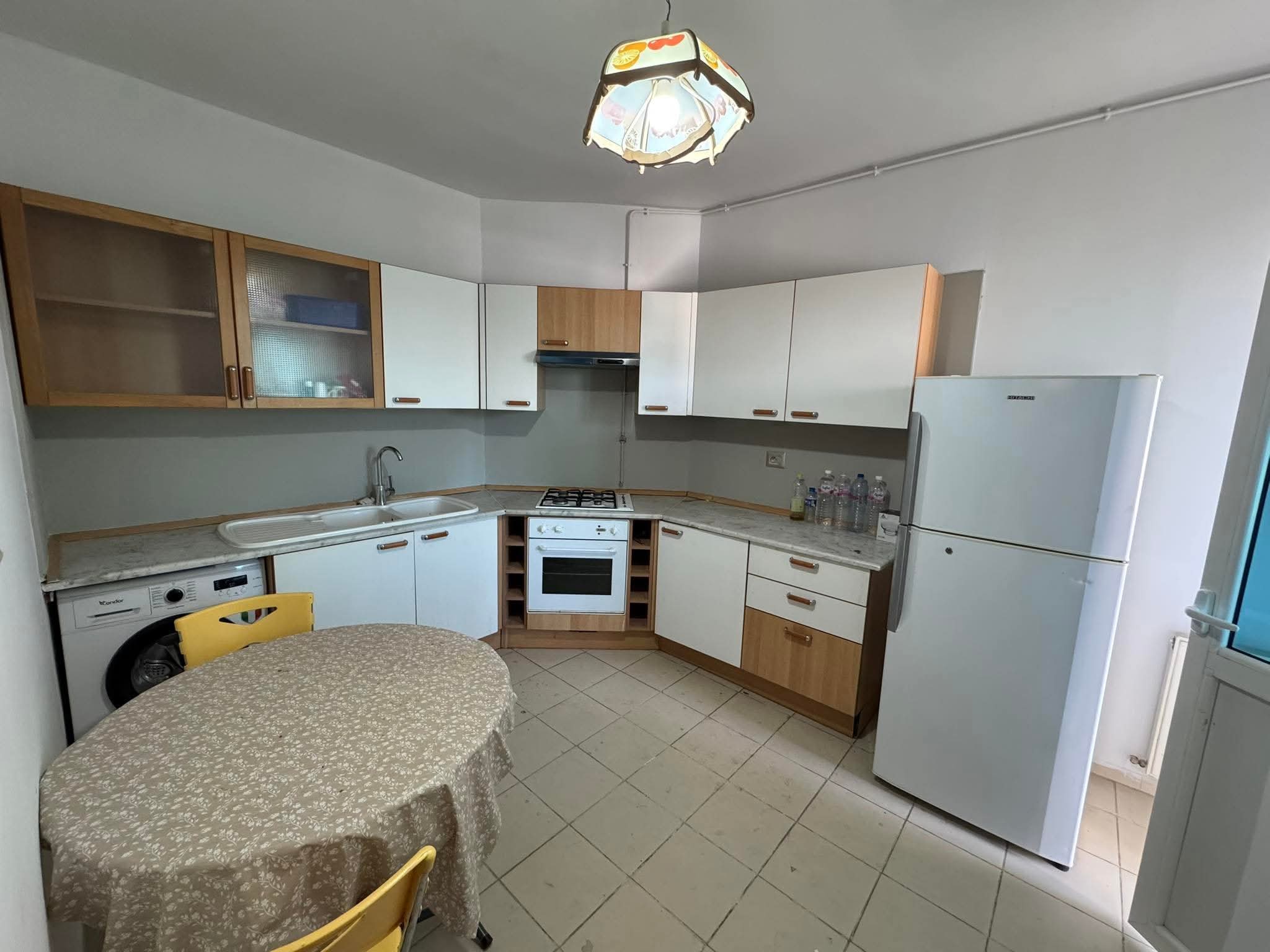 Ariana Ville Cite Ennasr 2 Location Appart. 3 pices S2 meuble 1400d ennasr 2
