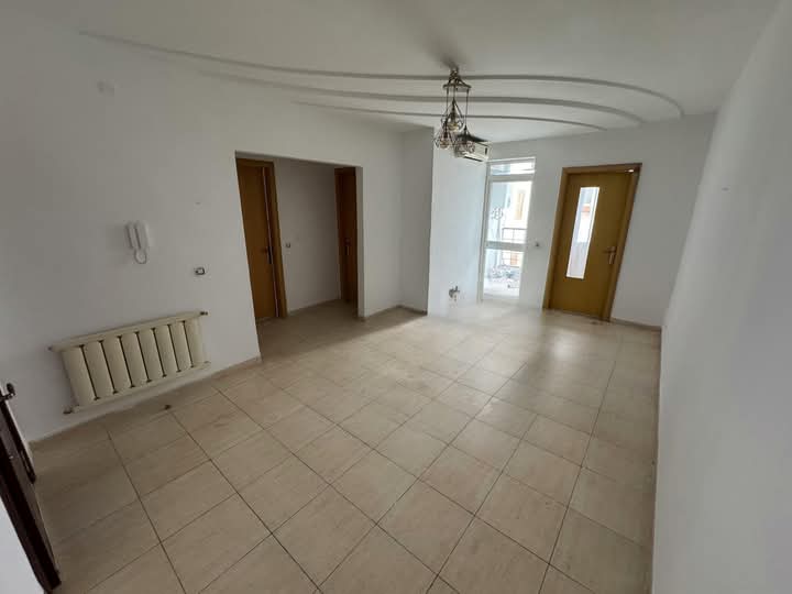 Ariana Ville El Menzah 7 Location Appart. 2 pices S1 800 d menzah 7 bis