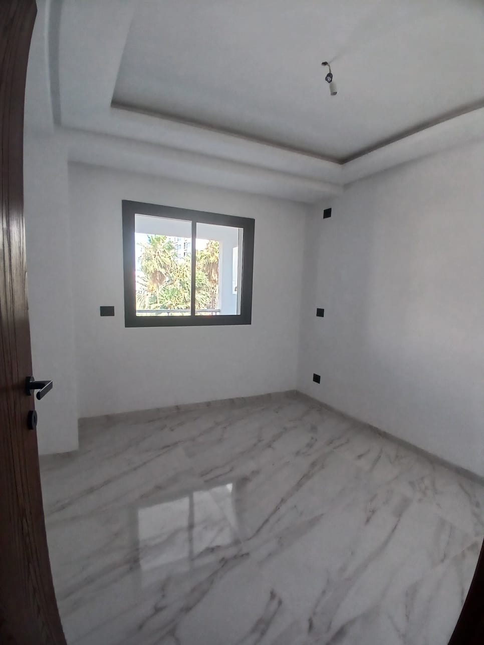 Ain Zaghouan Ain Zaghouan Vente Appart. 1 pice S1 plus place parking