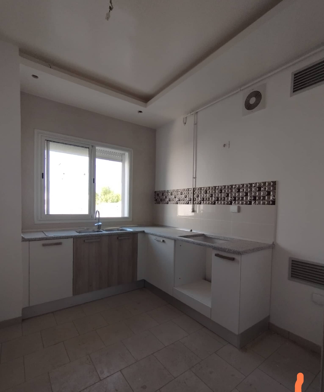 Megrine Megrine Chaker Location Appart. 1 pice A  megrine appartement s plus 1 spacieux