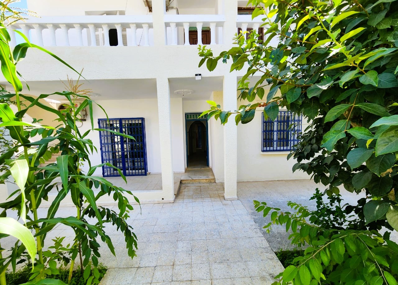 La Soukra Borj Louzir Vente Maisons Villa  borj louzir ariana
