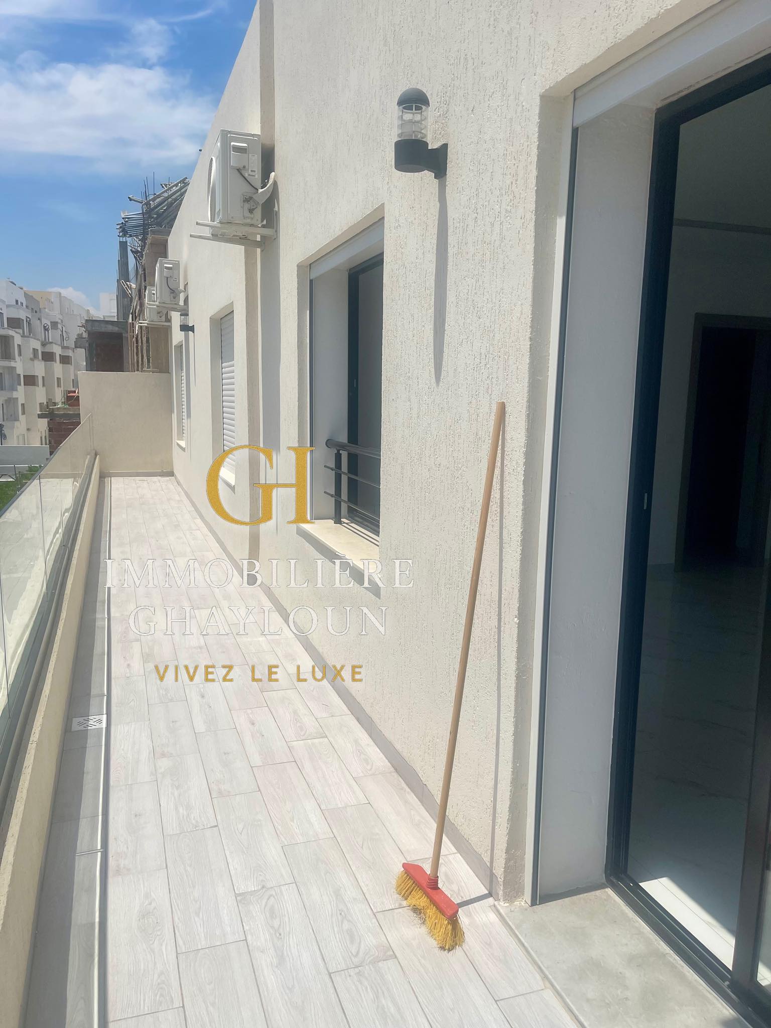 Ariana Ville Cite Ennasr 2 Location Appart. 4 pices Appartement s3 ennaser
