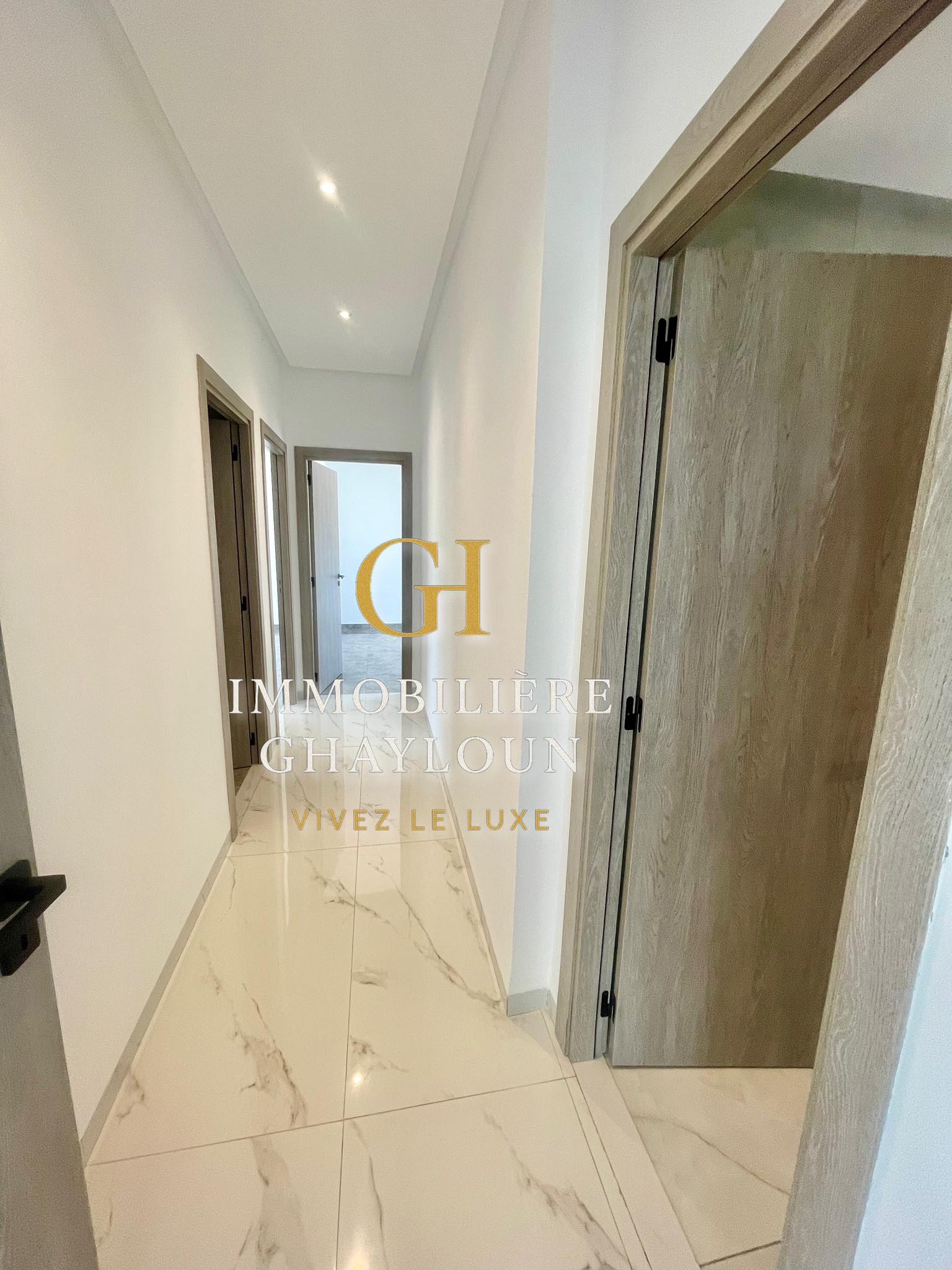 Ariana Ville Cite Ennasr 2 Location Appart. 4 pices Appartement s3 ennaser