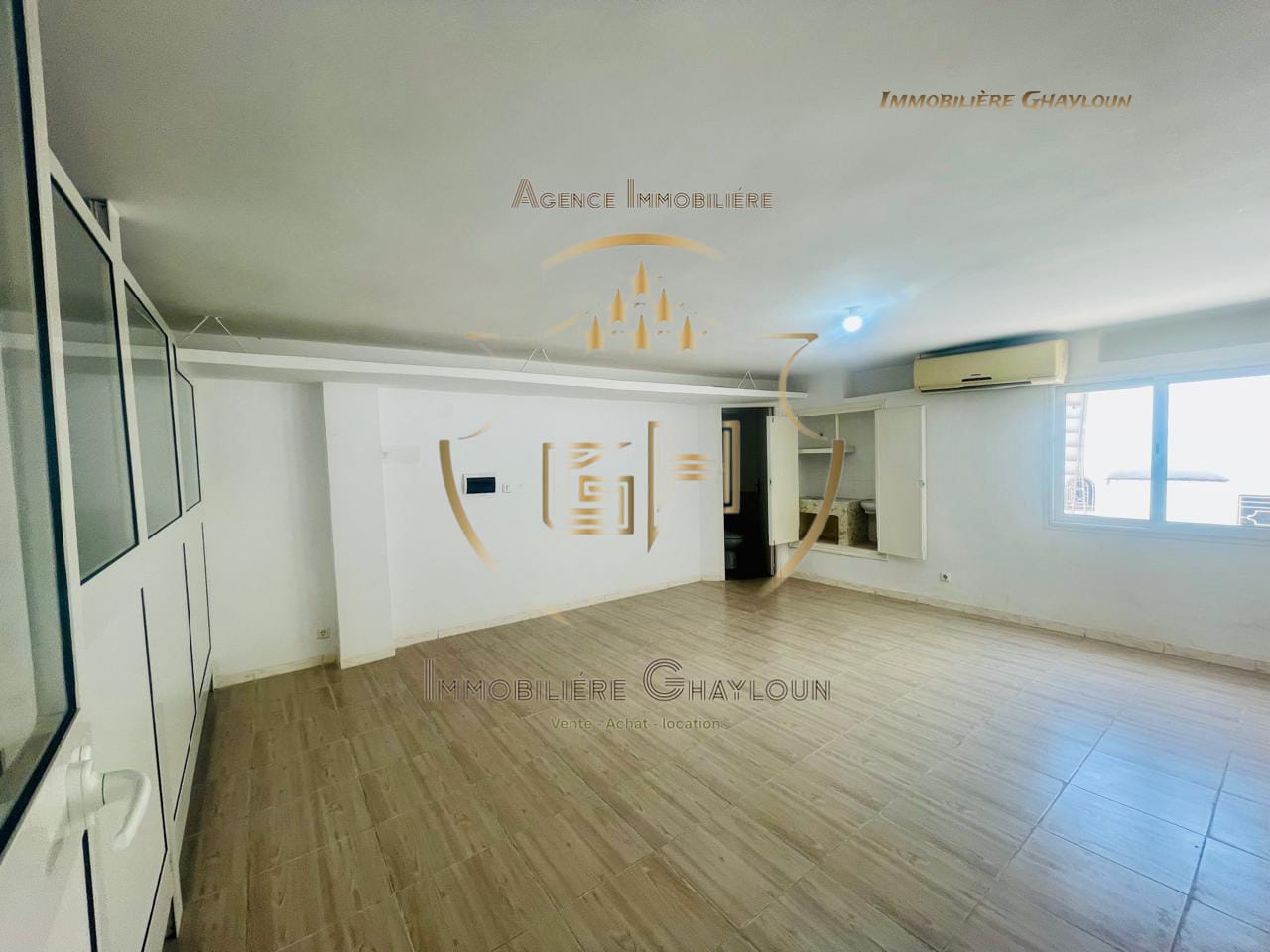 Ariana Ville Ariana Bureaux & Commerces Bureau Bureau  usage professionnel