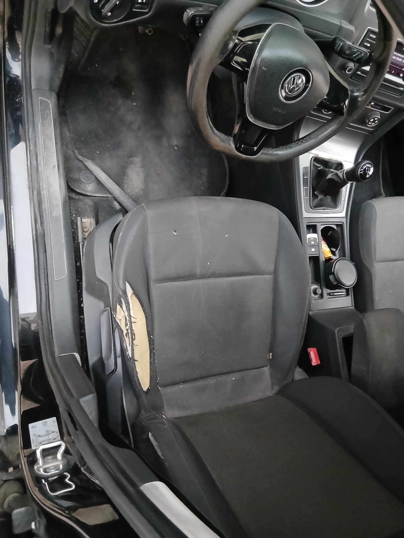 Ariana Ville Cite Ennasr 2 Volkswagen Golf 7 Golf 7  dans l'etat
