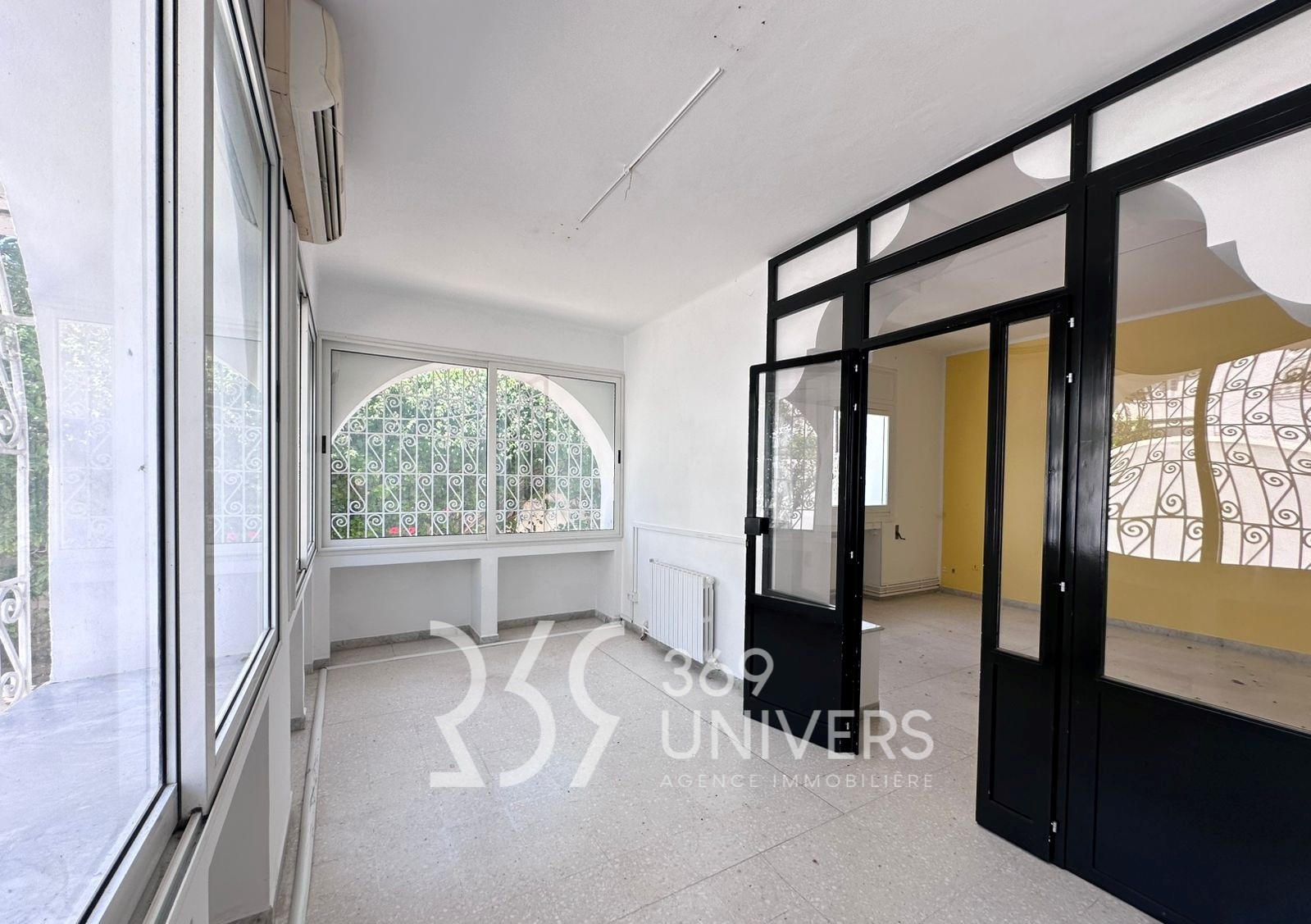 La Marsa Marsa Safsaf Bureaux & Commerces Bureau Bureau  marsa ville ref rc007