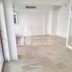 Ariana Ville Cite Ennasr 2 Location Appart. 1 pice A  local commercial sur avenue ref439a