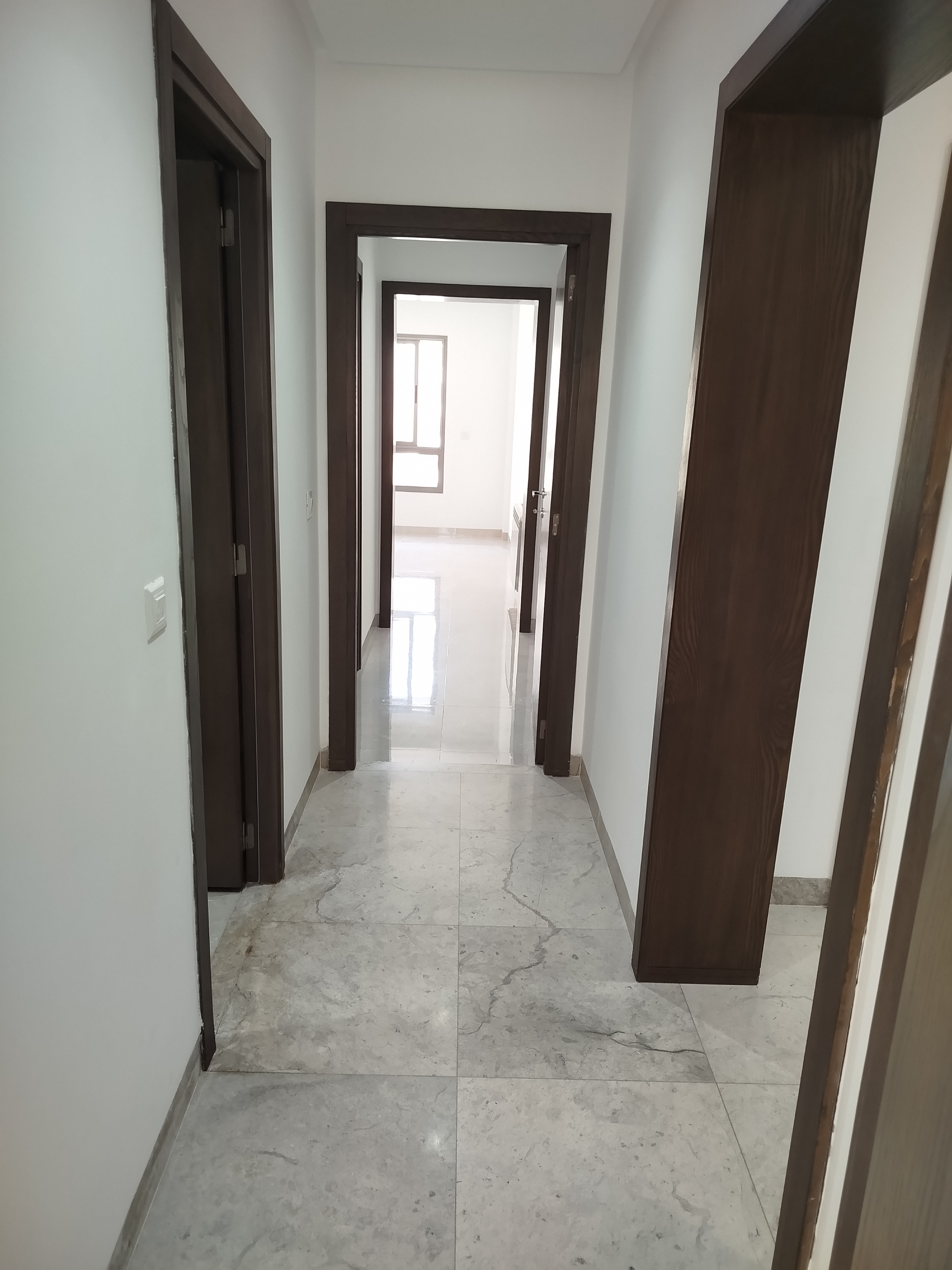La Marsa El Aouina Location Appart. 3 pices S plus 2 cit wahat