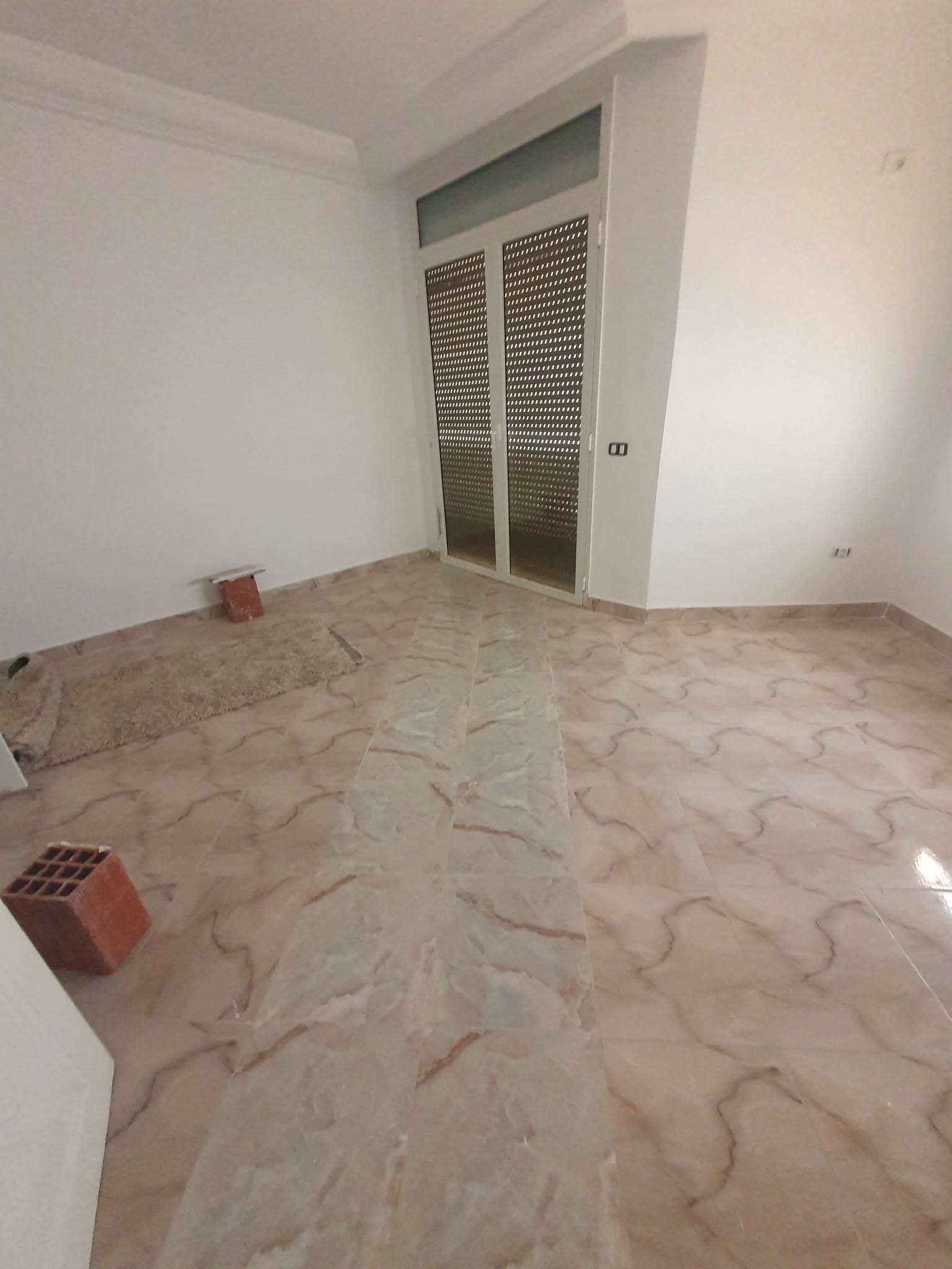 El Menzah El Manar 1 Location Appart. 2 pices S2 vide situ a manar 1