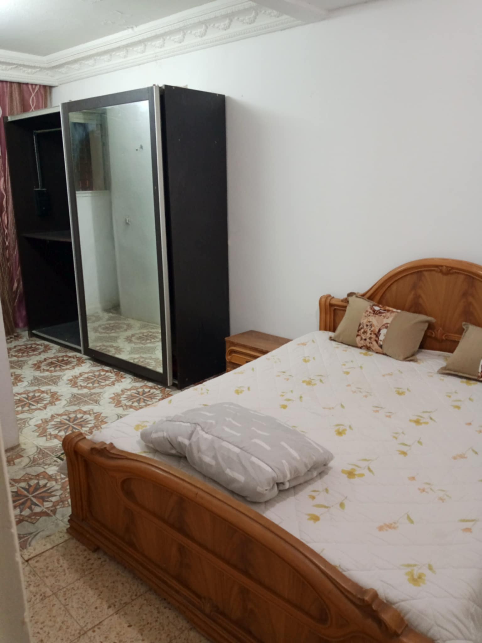 El Menzah El Menzah 1 Location Autre S0 meubl situ a jardin d'el menzah 1