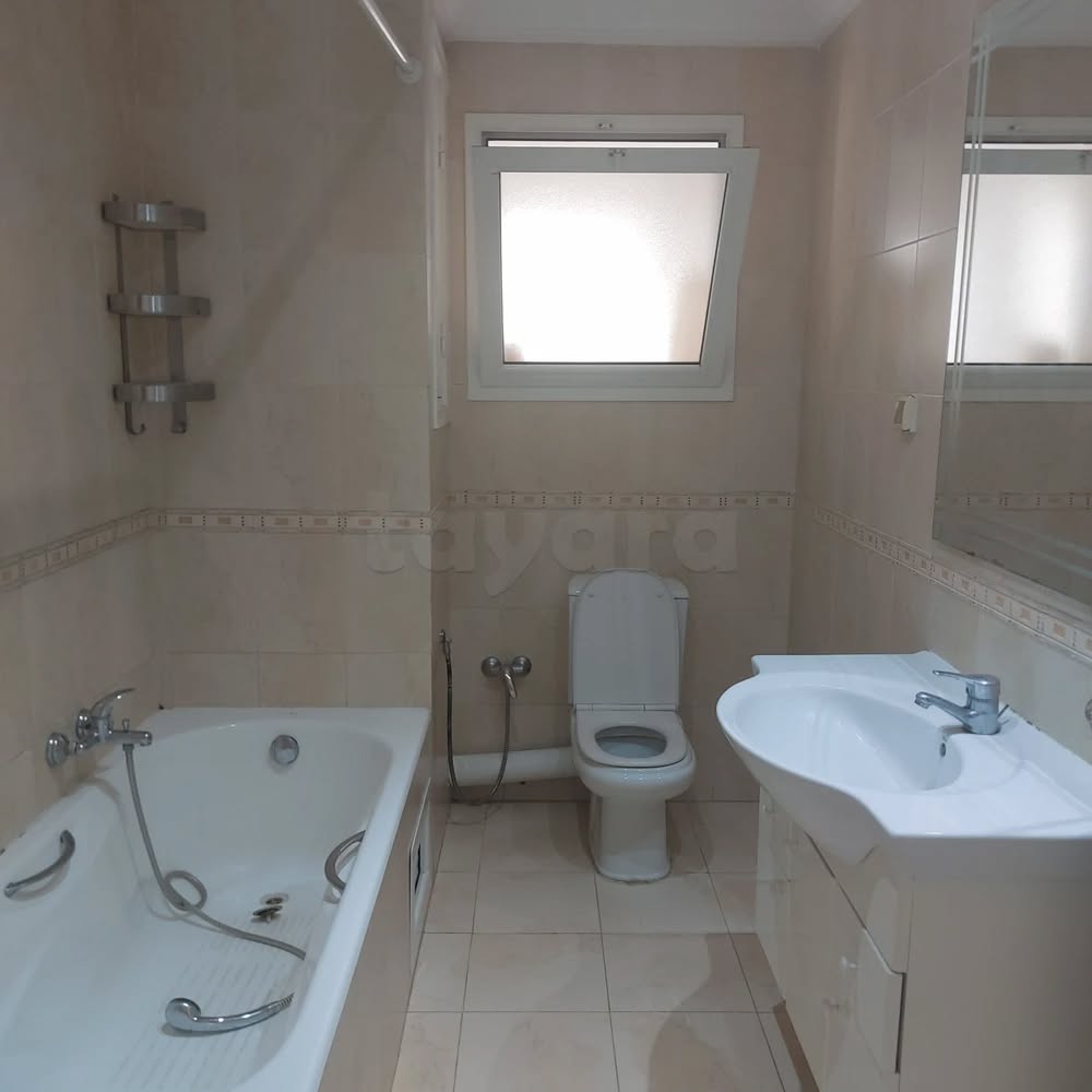 Mnihla Jardins d'el Menzah Location Appart. 3 pices Appartement  s3 situ a jardin d'elmenzah1