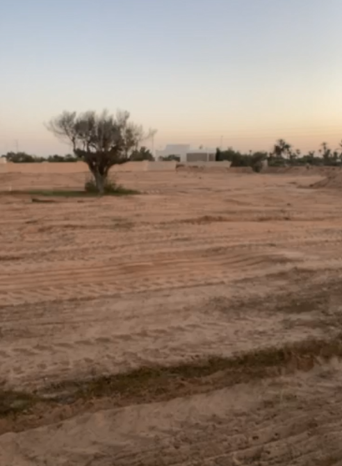 Djerba - Houmet Essouk Mezraya Terrain Terrain nu Djerba mezreya proche zone touristique
