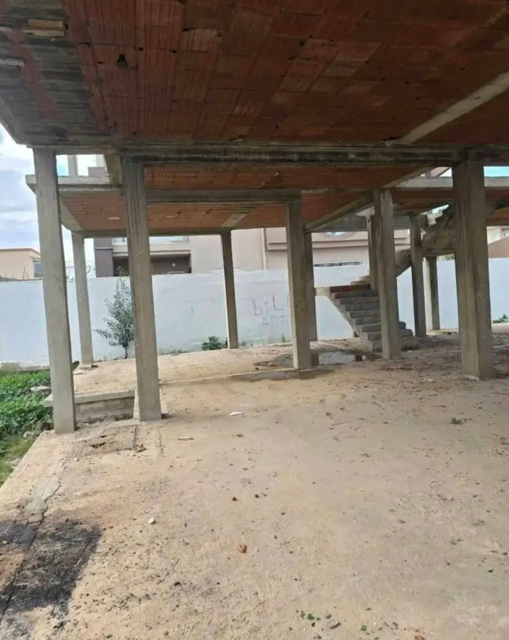 Sousse Jaouhara Khezama Ouest Vente Maisons Villa inacheve r2  khezama ouest