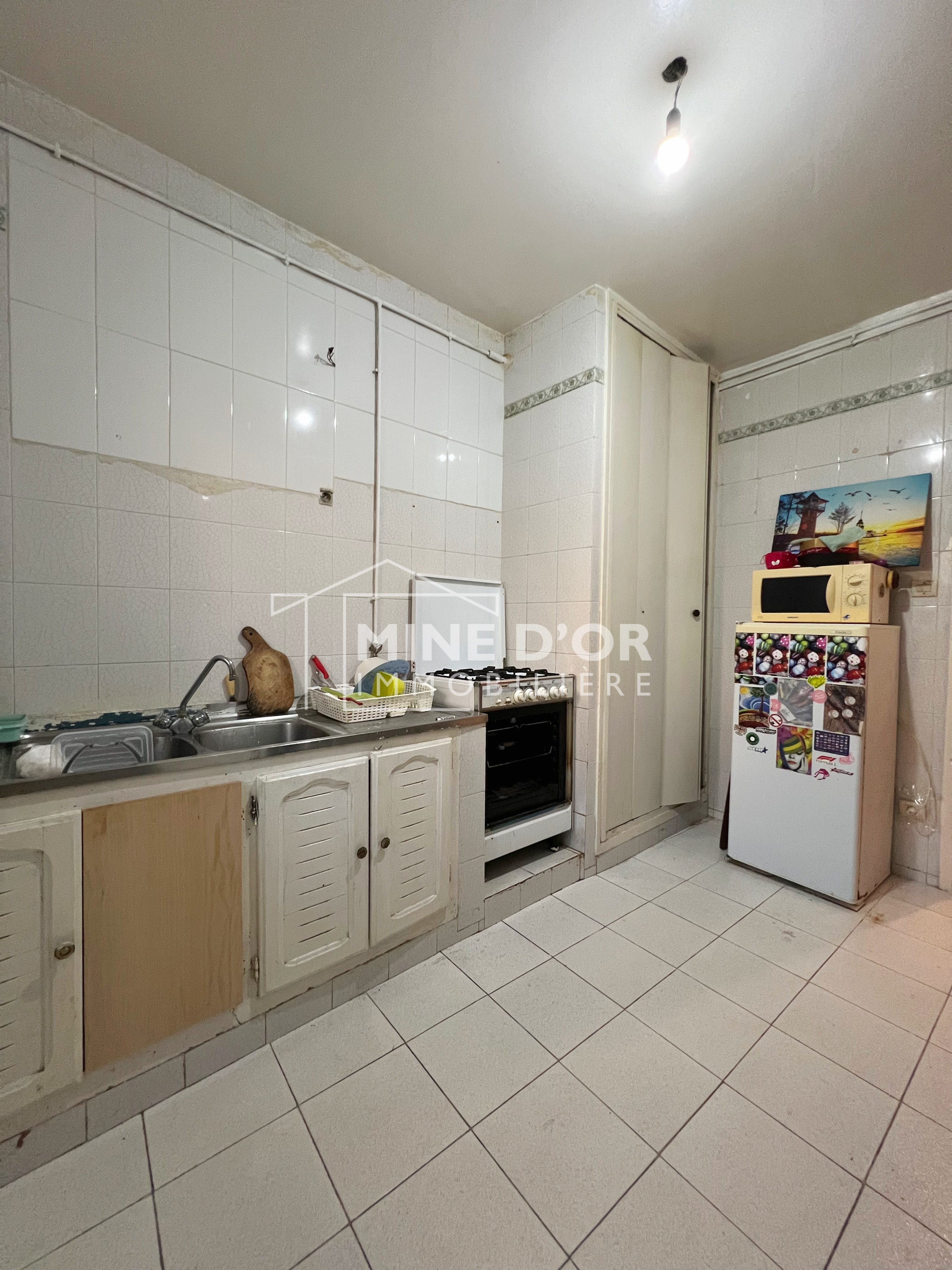 Cite El Khadra Cite Oplympique Vente Appart. 4 pices Av appartement s3 au rdc  la cit olympique