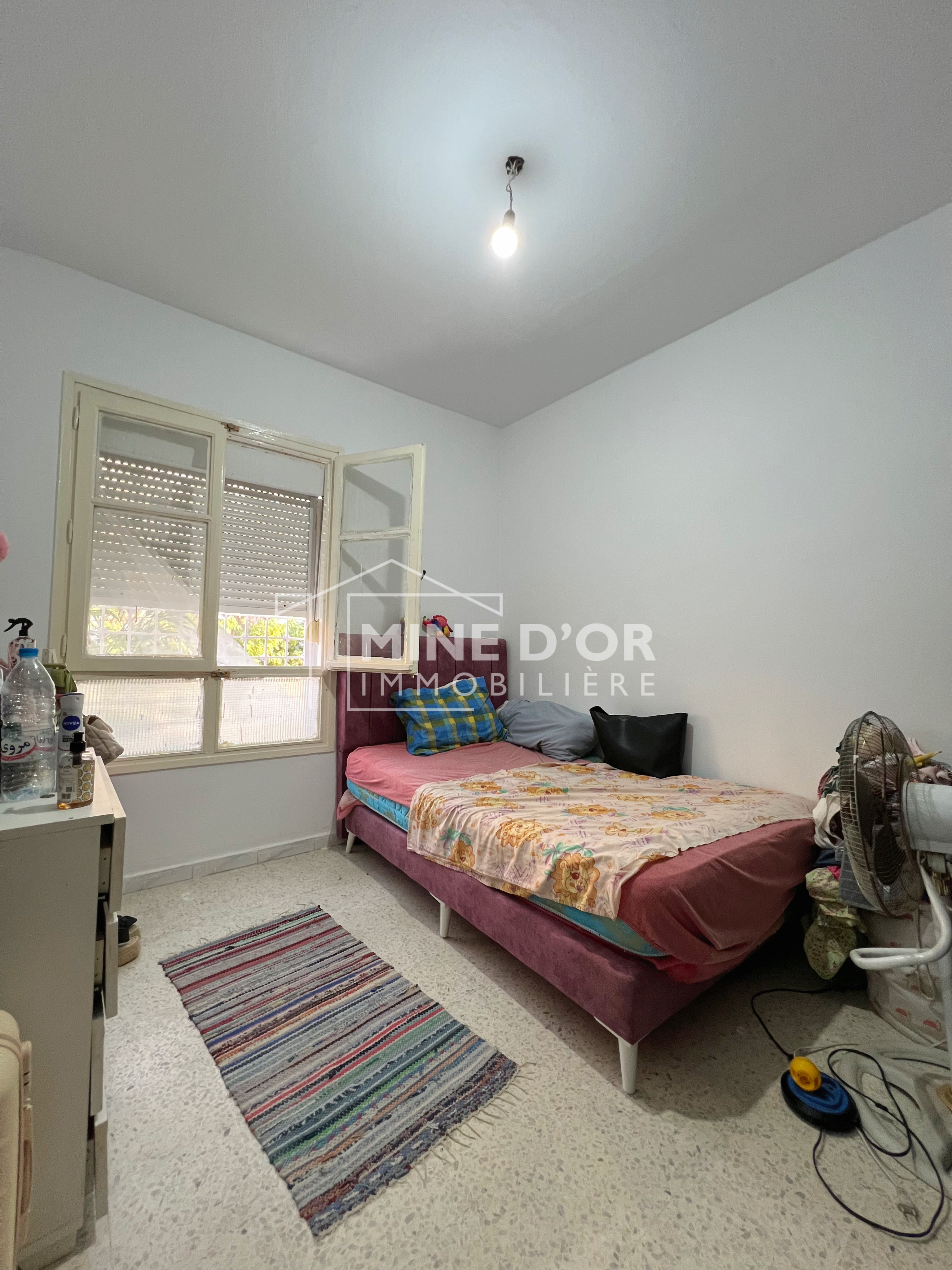 Cite El Khadra Cite Oplympique Vente Appart. 4 pices Av appartement s3 au rdc  la cit olympique