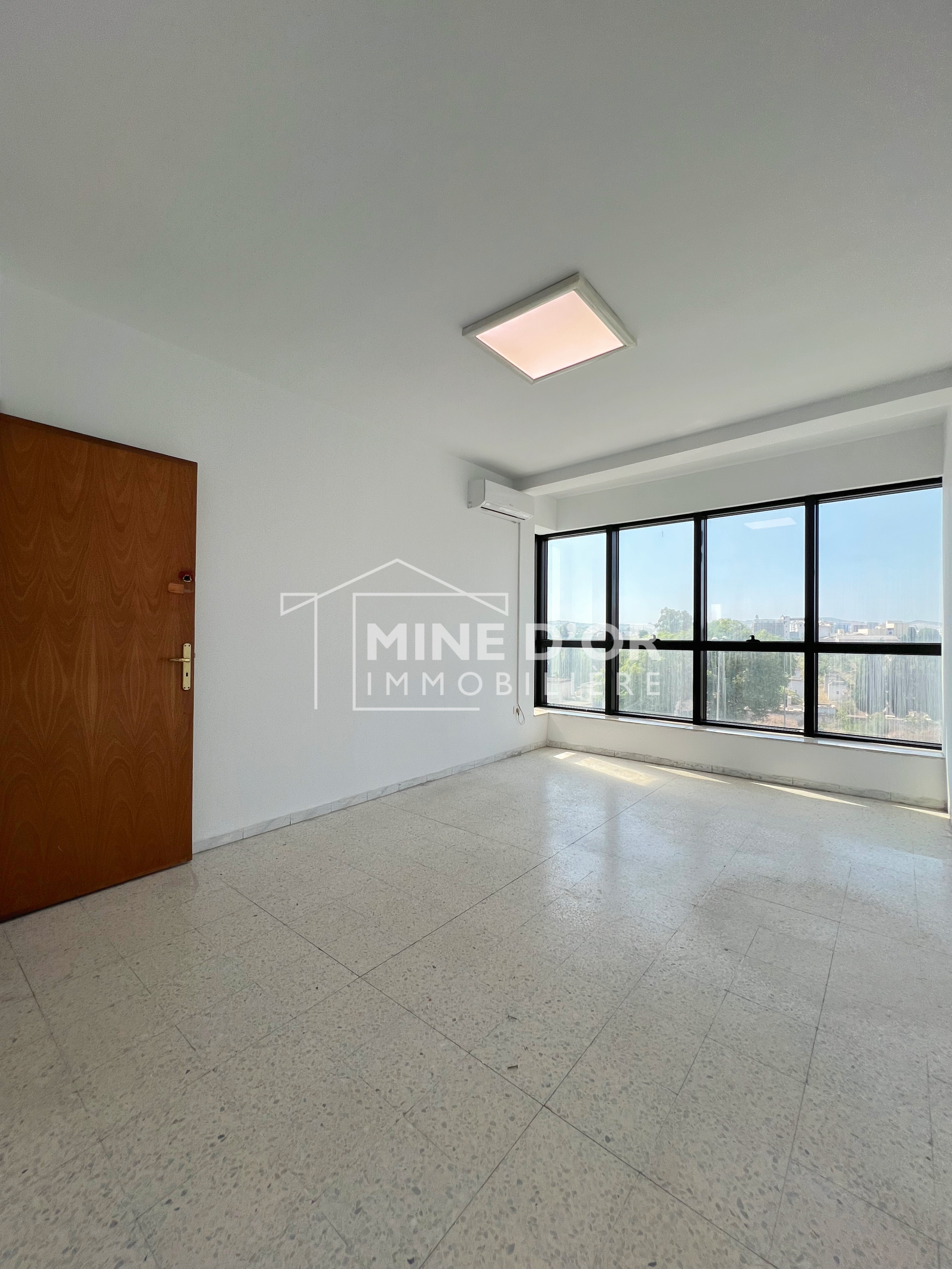 Bab Bhar Montplaisir Bureaux & Commerces Bureau Bureau en 5espaces a monplaisir