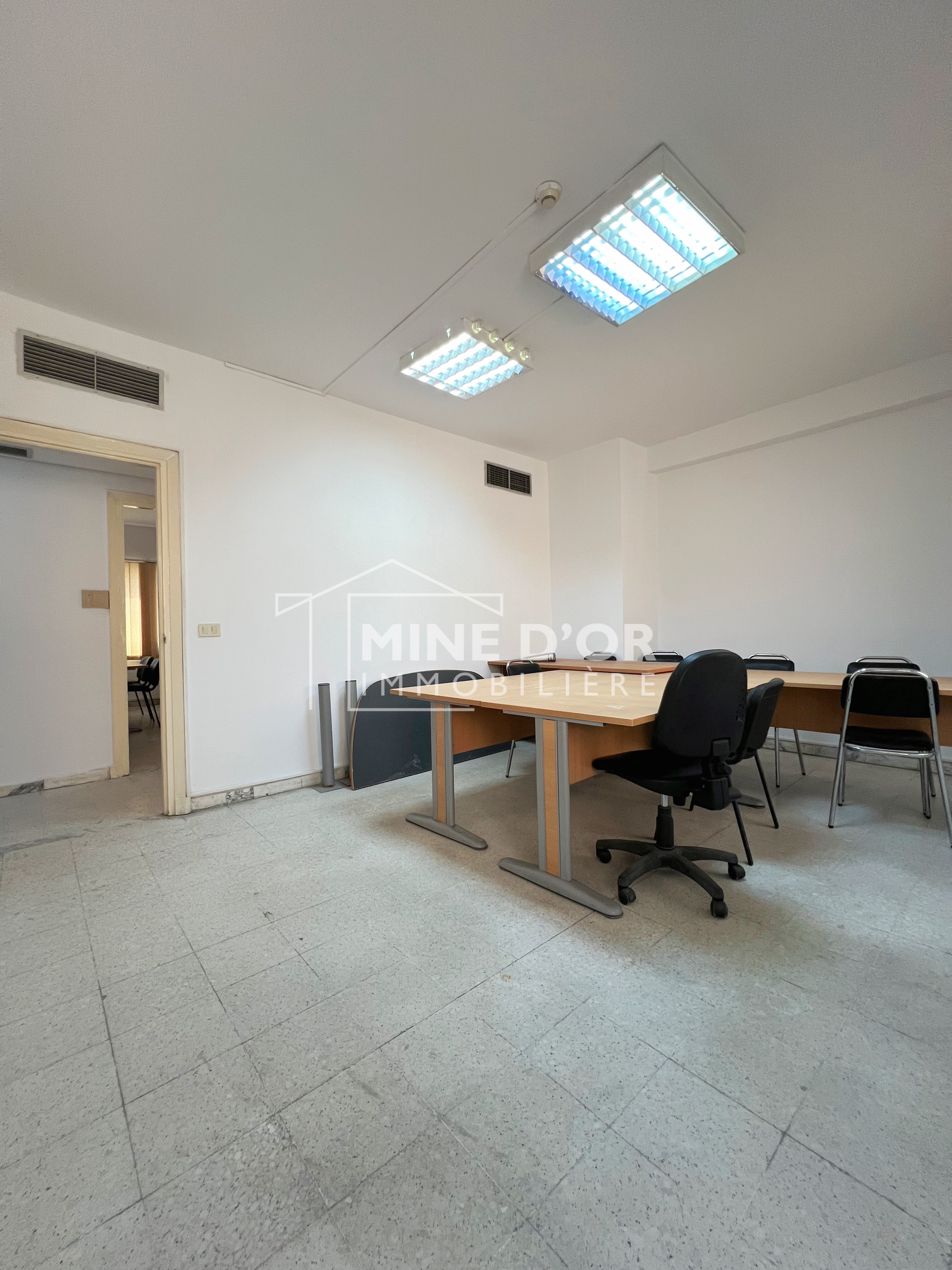 Bab Bhar Montplaisir Bureaux & Commerces Bureau Al bureau h3 meubl a monplaisir